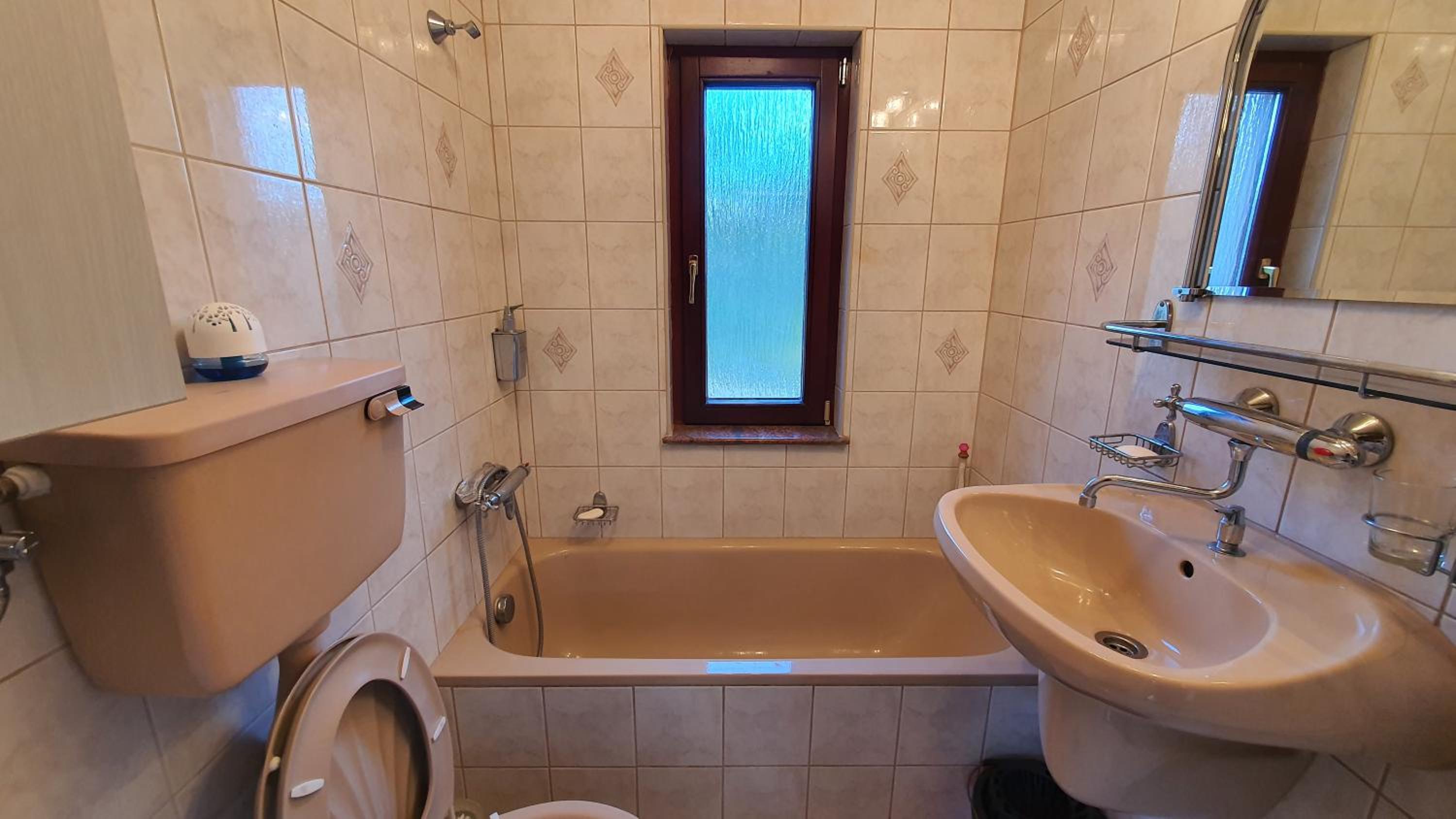 Three-Bedroom House photo 2
