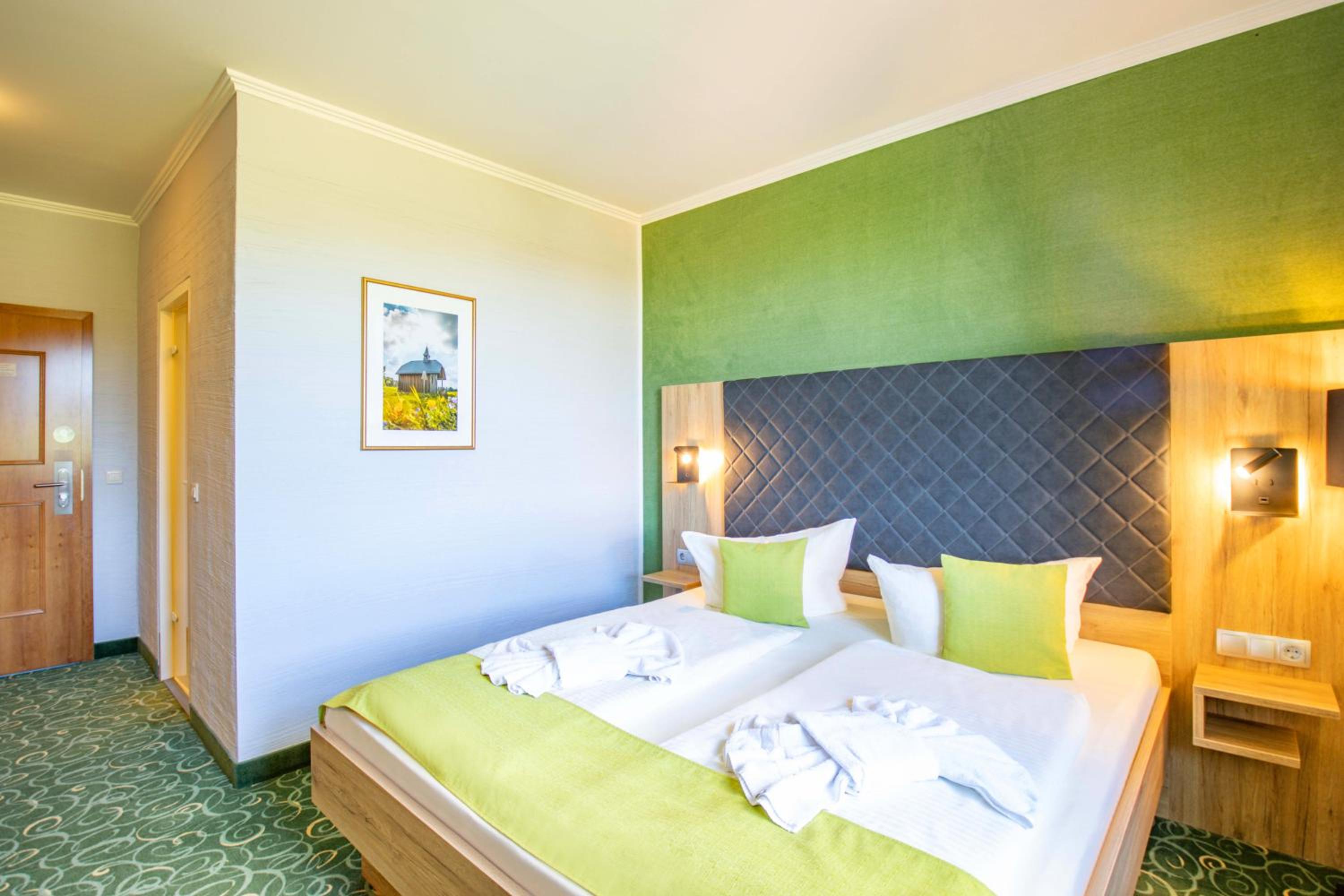 First Class Double Room - Photo 3