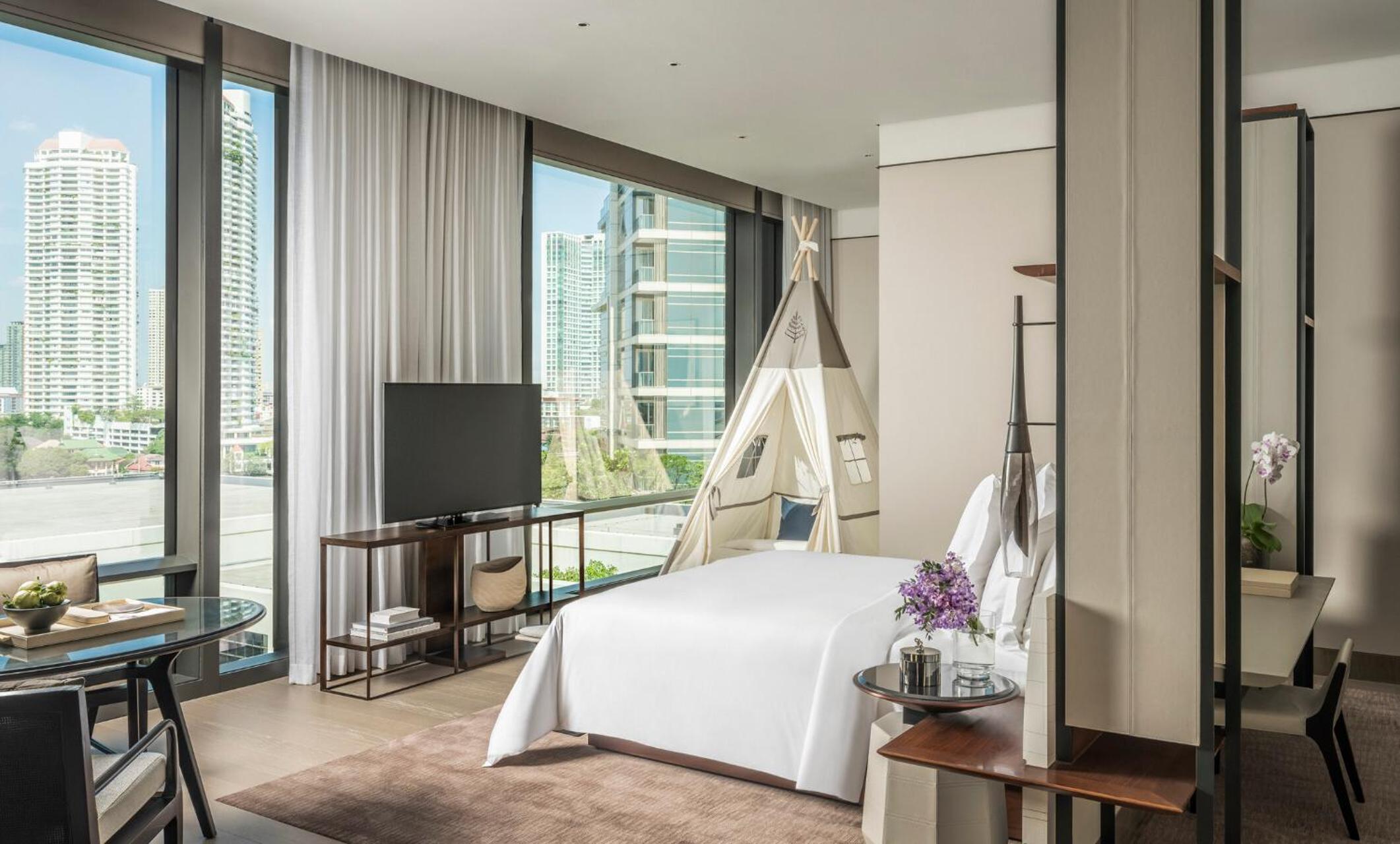 Four Seasons Family Room