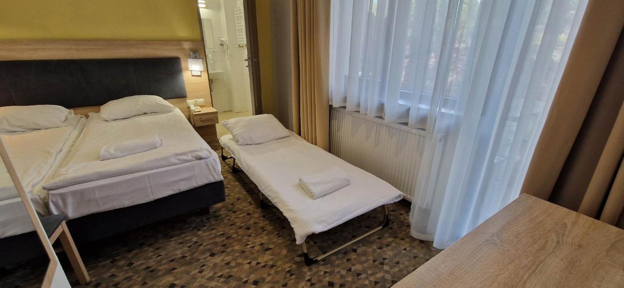 Premium Double Room - Photo 6