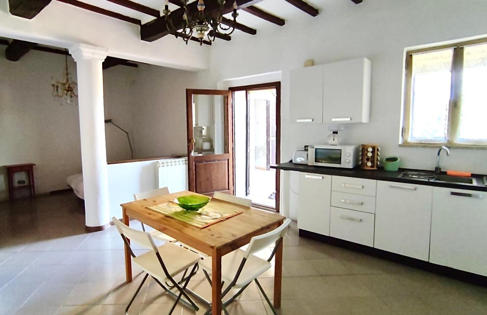 One-Bedroom House - Photo 3