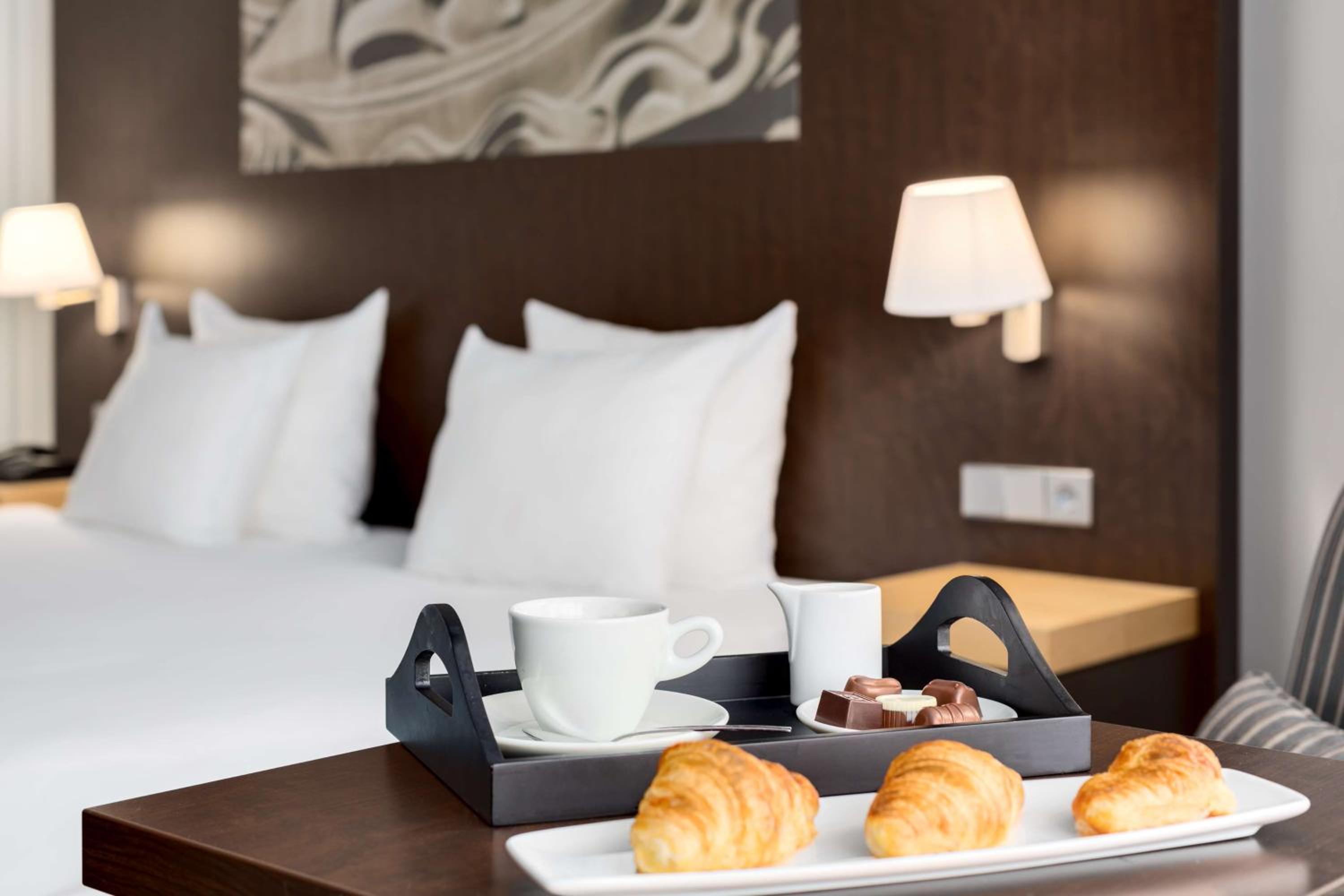 Standard Double or Twin Room photo 3