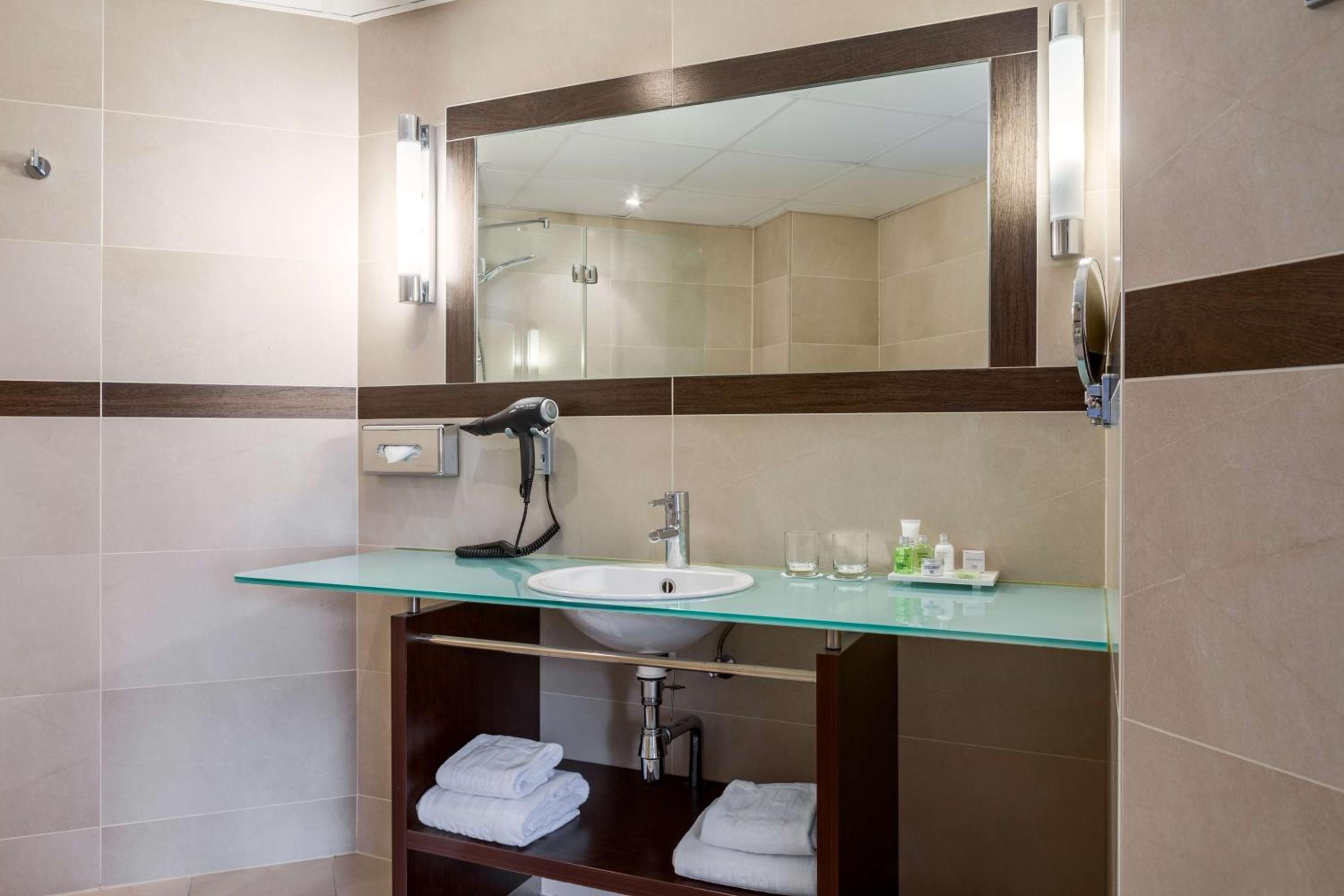 Superior Twin Room photo 2
