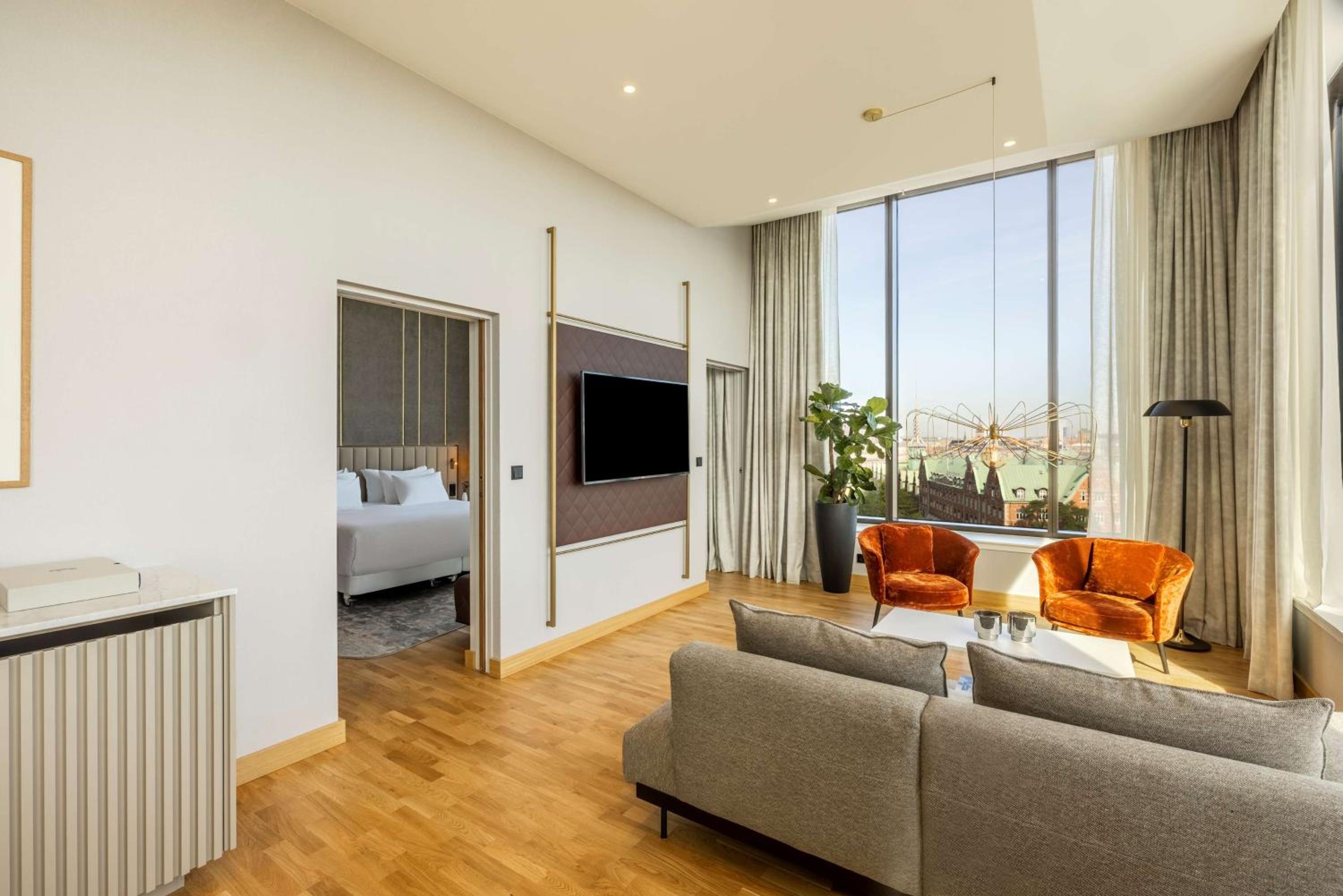 Waterfront Corner Suite