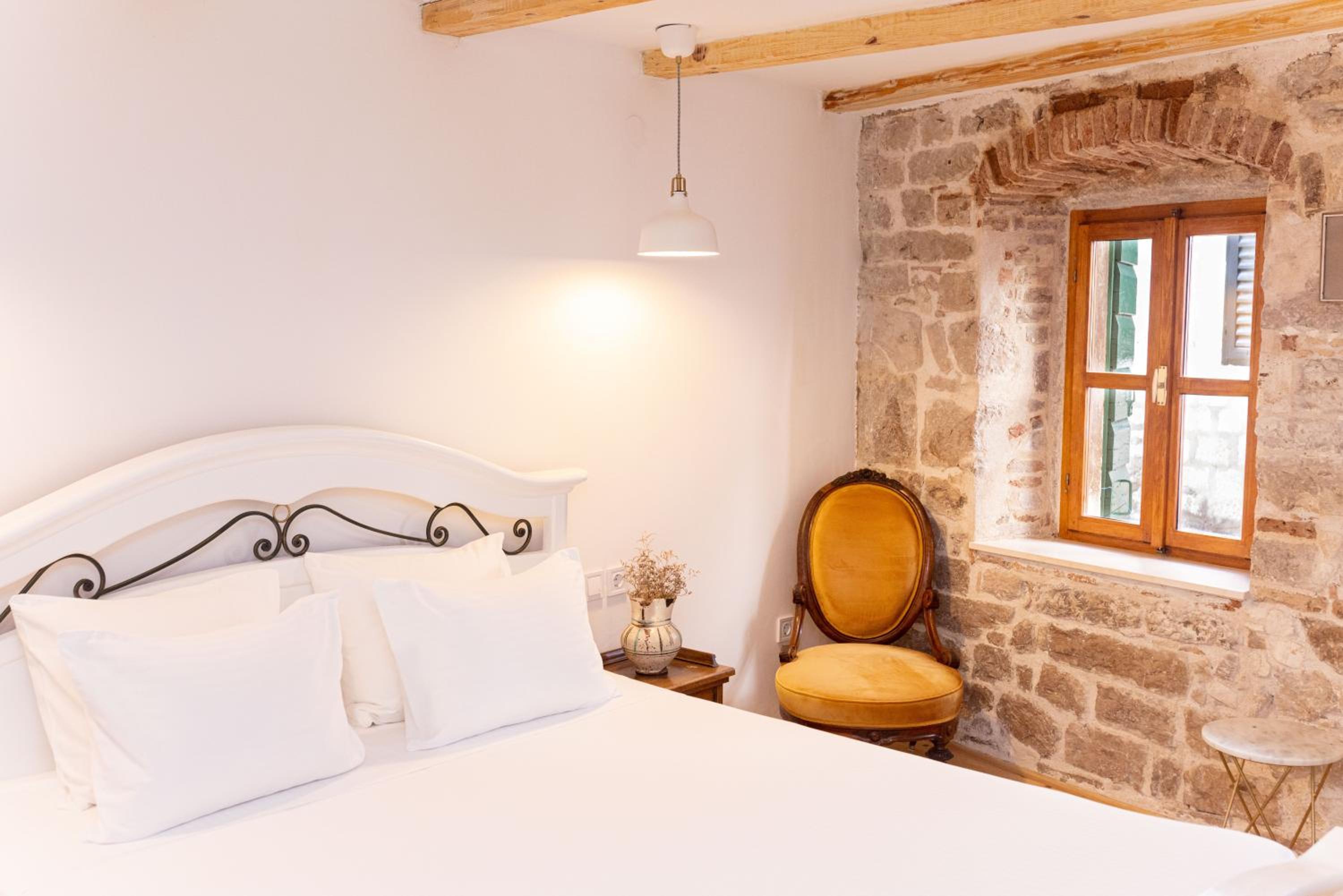 Double Room with Private Bathroom photo 3