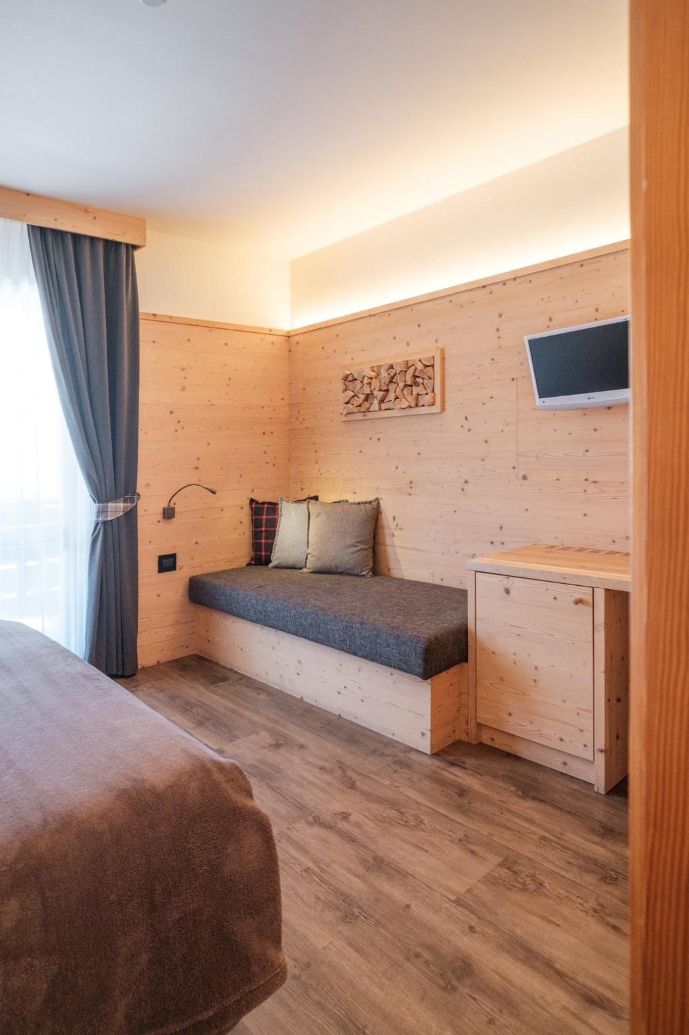 Standard Double Room photo 2