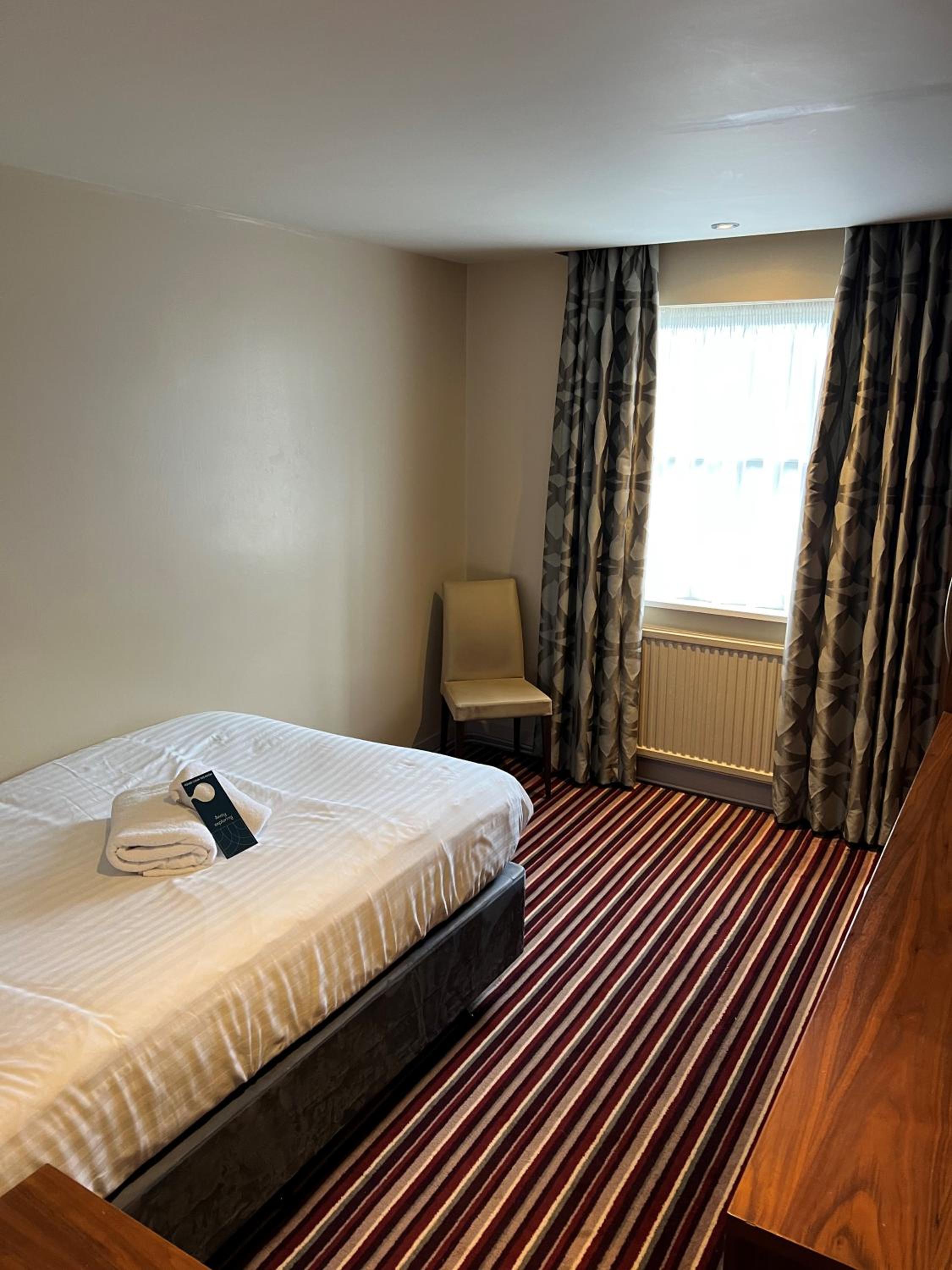 Standard Single Room - Photo 2