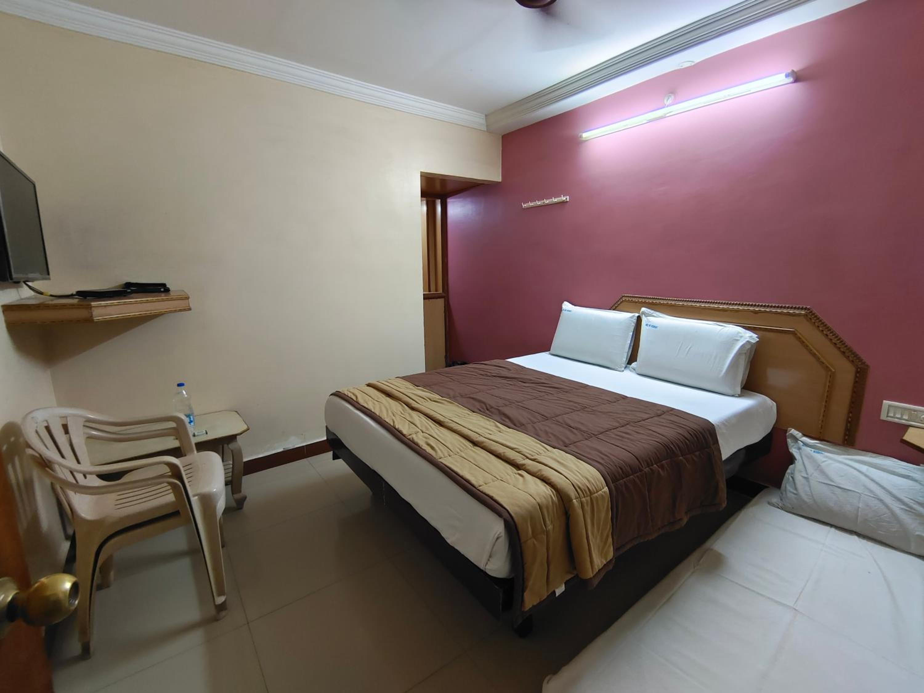Deluxe Double Room photo 2