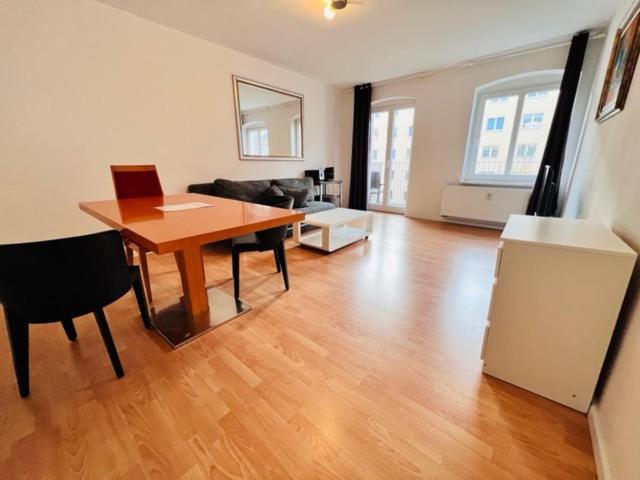 One-Bedroom Apartment - Third Floor - Köpenicker Strasse 47a photo 2