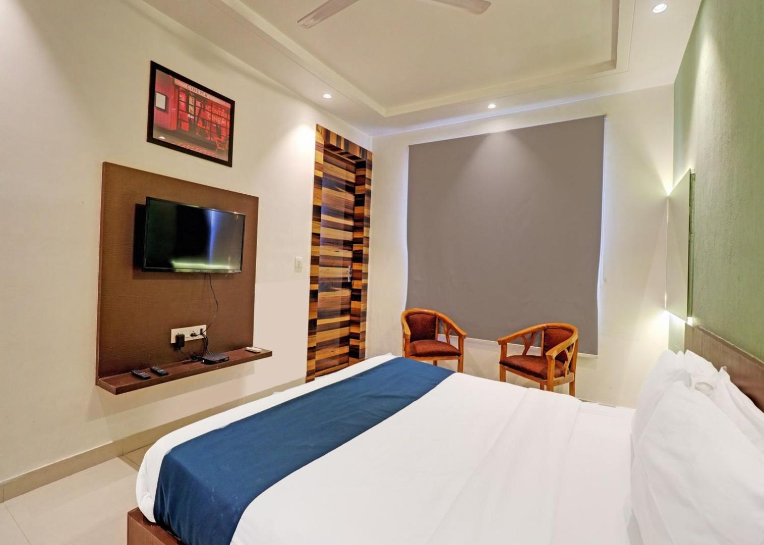Deluxe Room - Photo 4