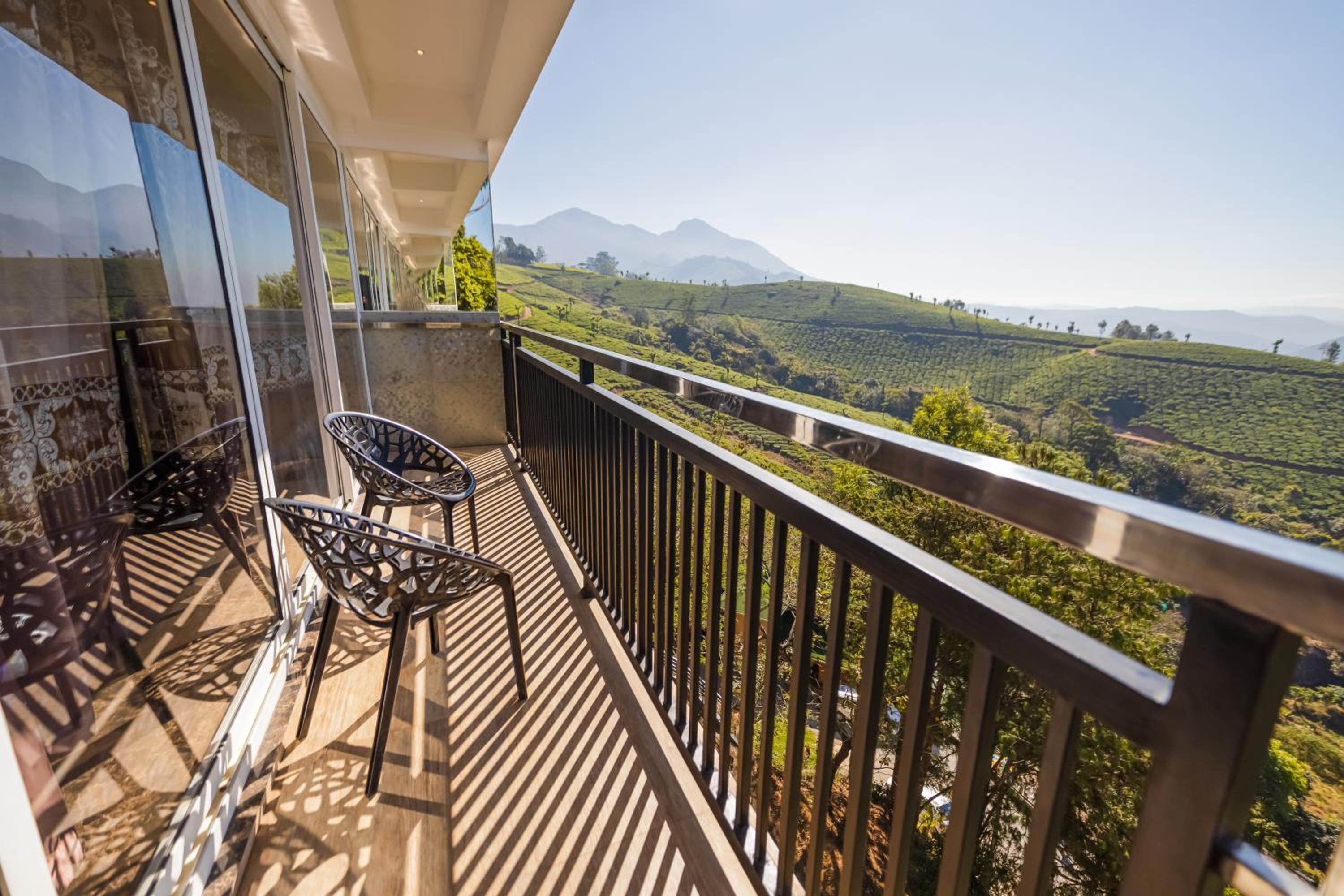 Club Suite with Complimentary Adventure Activities and 100 Spread Breakfast
