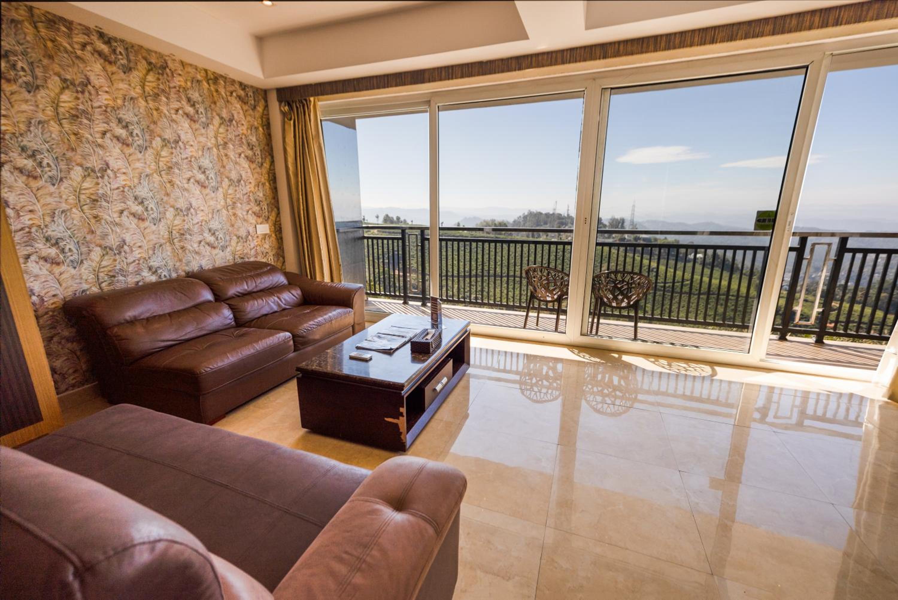 Club Suite with Complimentary Adventure Activities and 100 Spread Breakfast