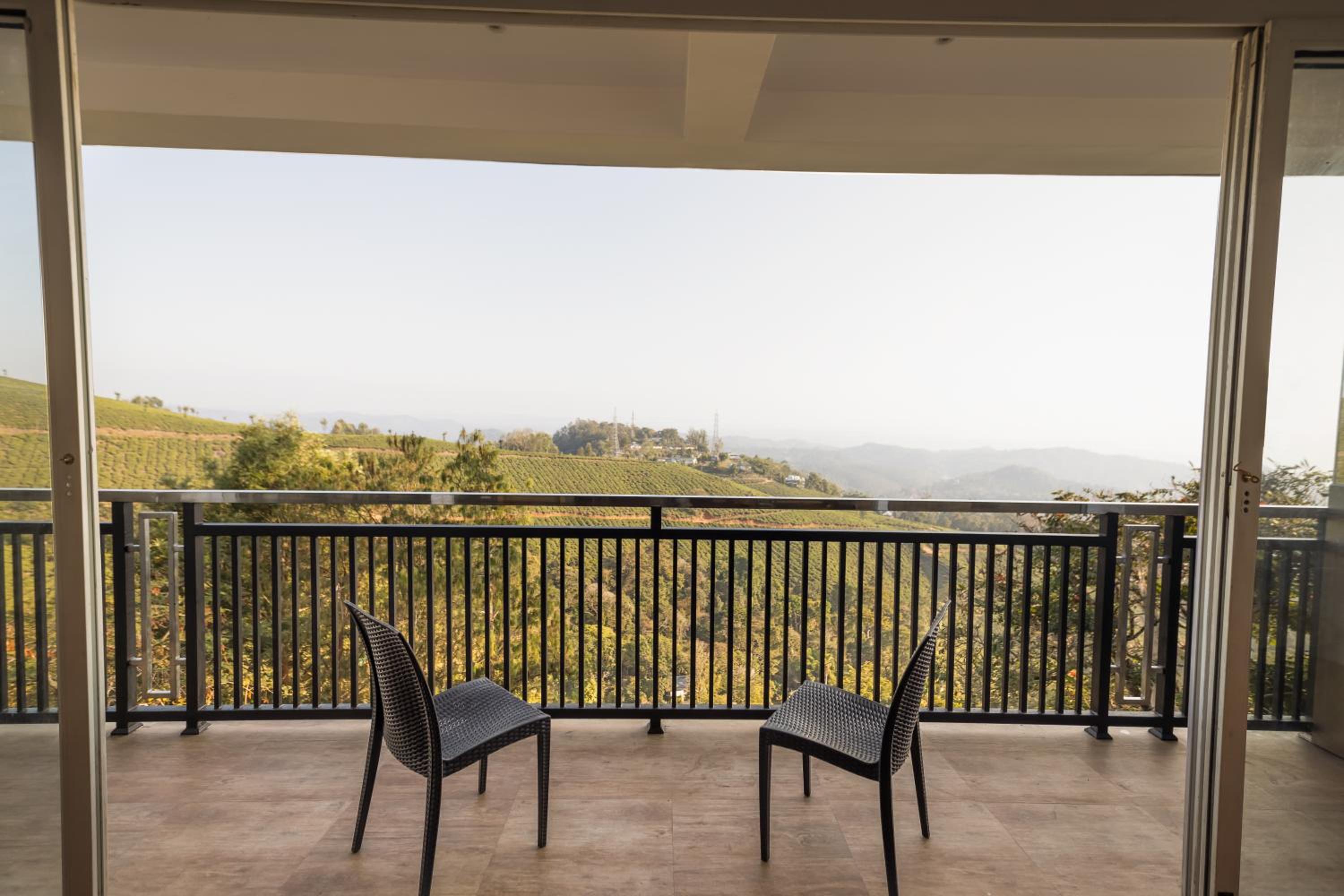Club Suite with Complimentary Adventure Activities and 100 Spread Breakfast