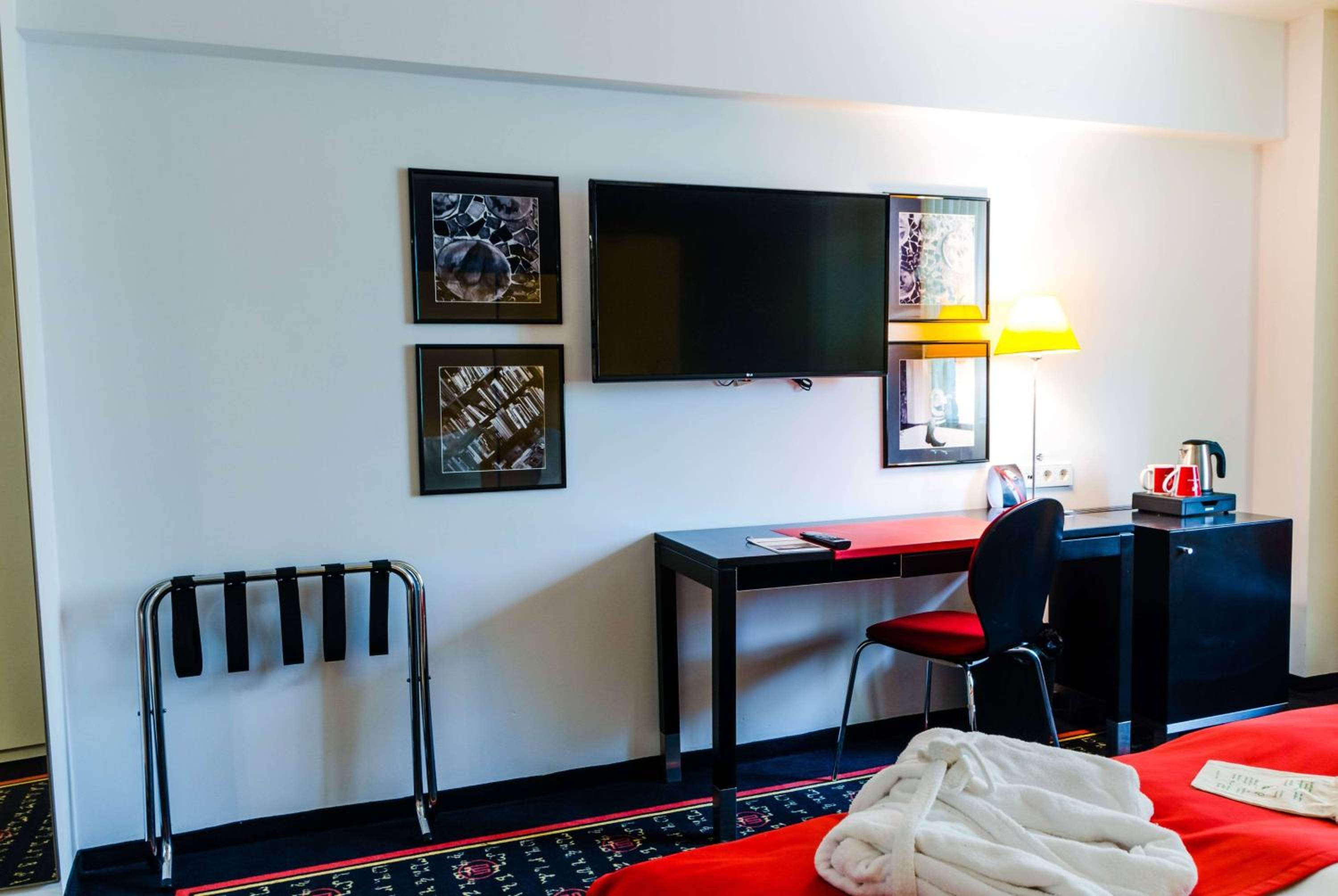 Comfort Plus Room - Photo 17