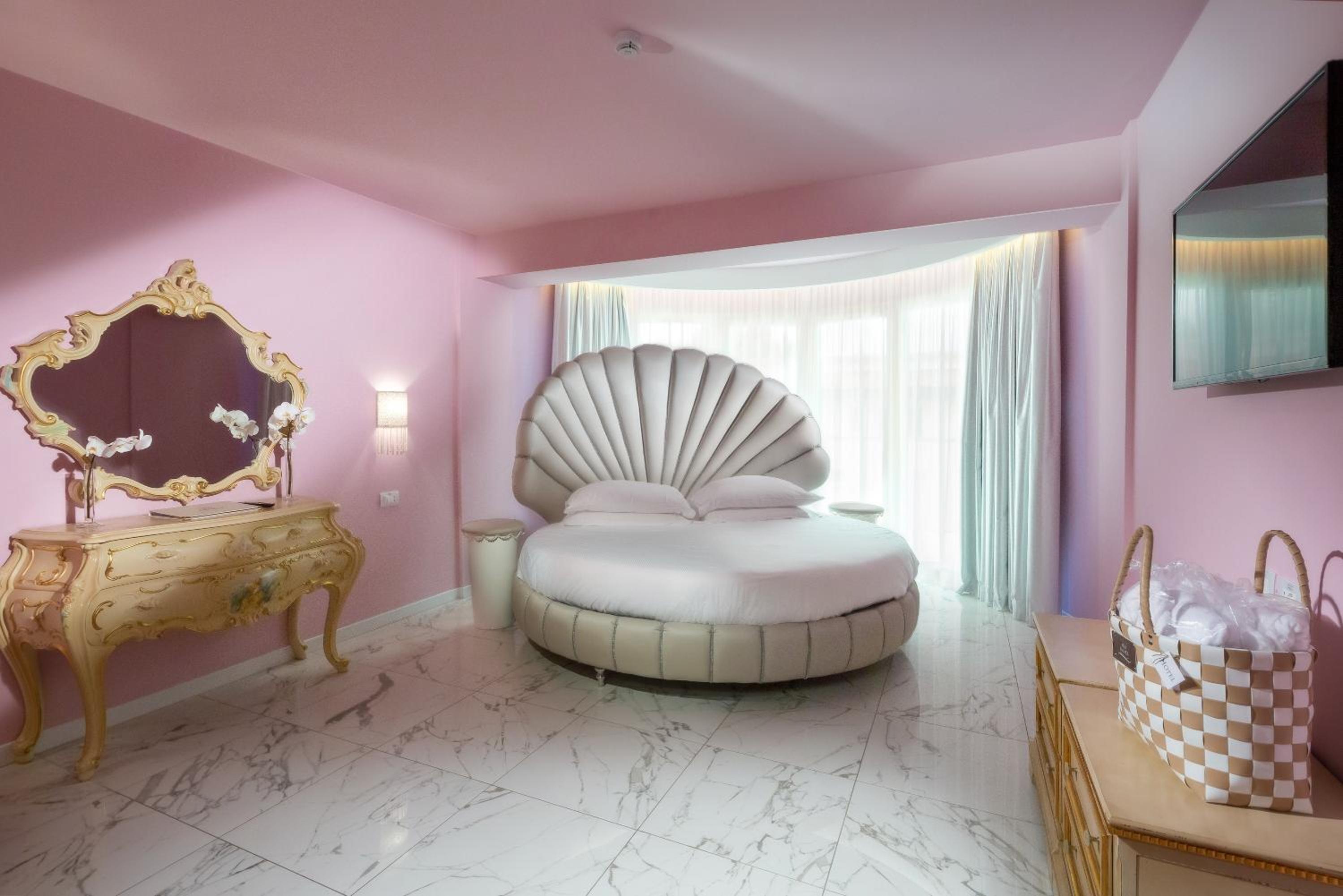 Romantic Room - Photo 5
