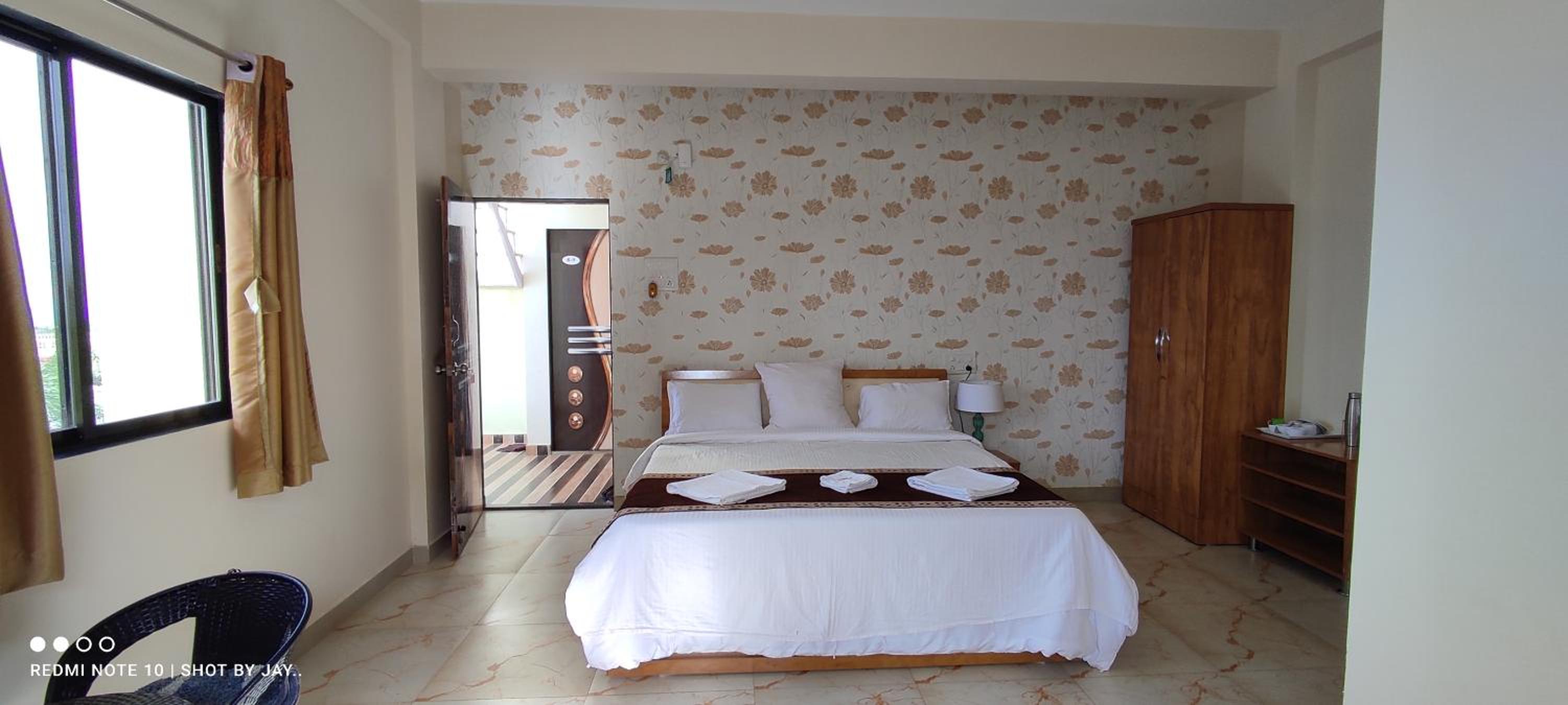 Queen Room