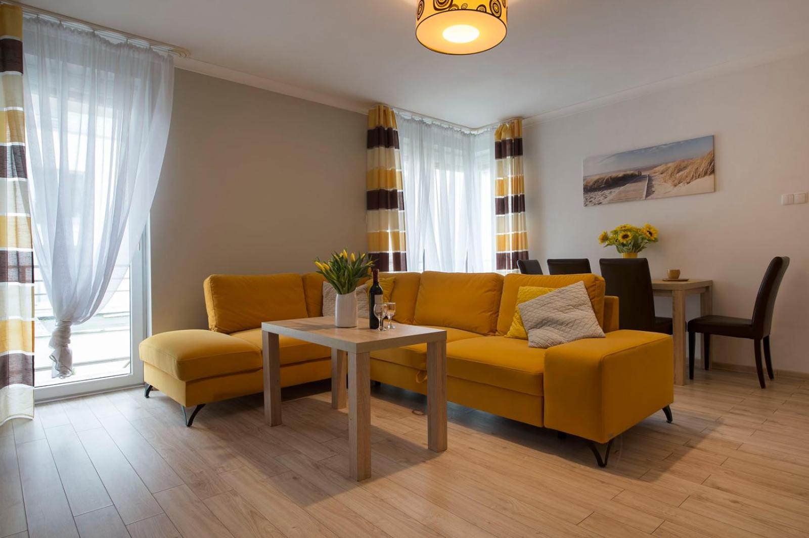 Comfort Family Room photo 2