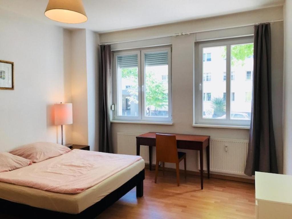 Four-Bedroom Apartment - Köpenicker Straße 47A photo 3