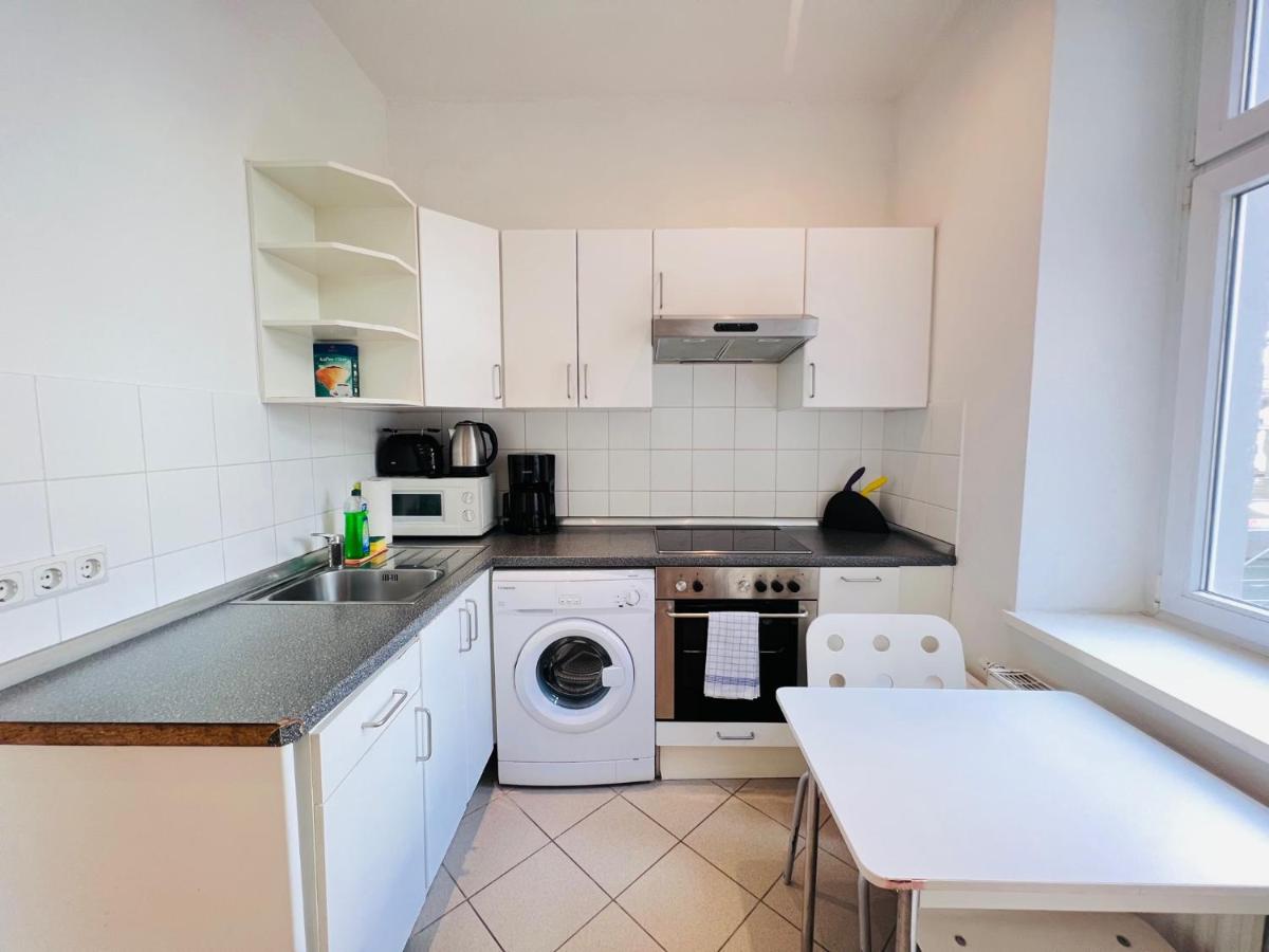 One-Bedroom Apartment with Balcony - First Floor - Köpenicker Strasse 47 photo 2