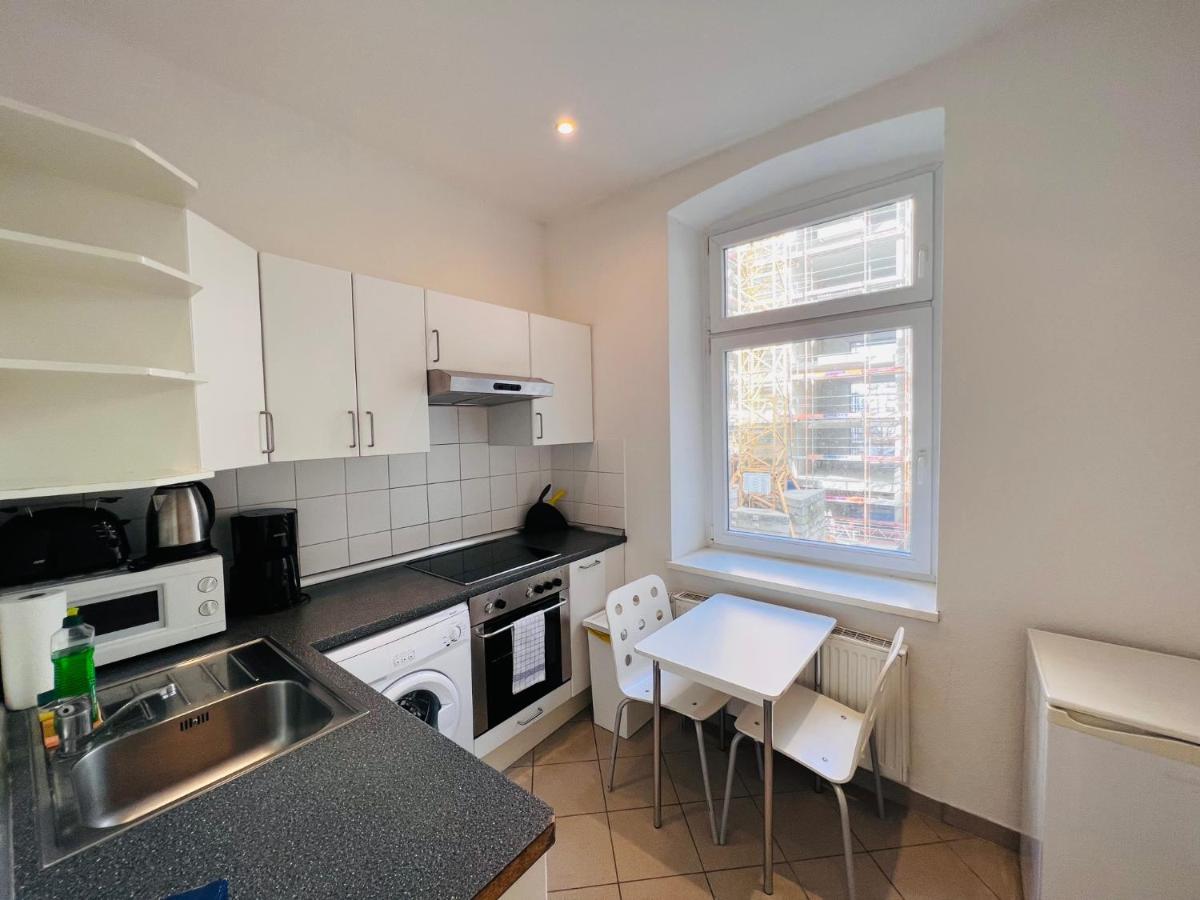 One-Bedroom Apartment with Balcony - First Floor - Köpenicker Strasse 47 photo 3