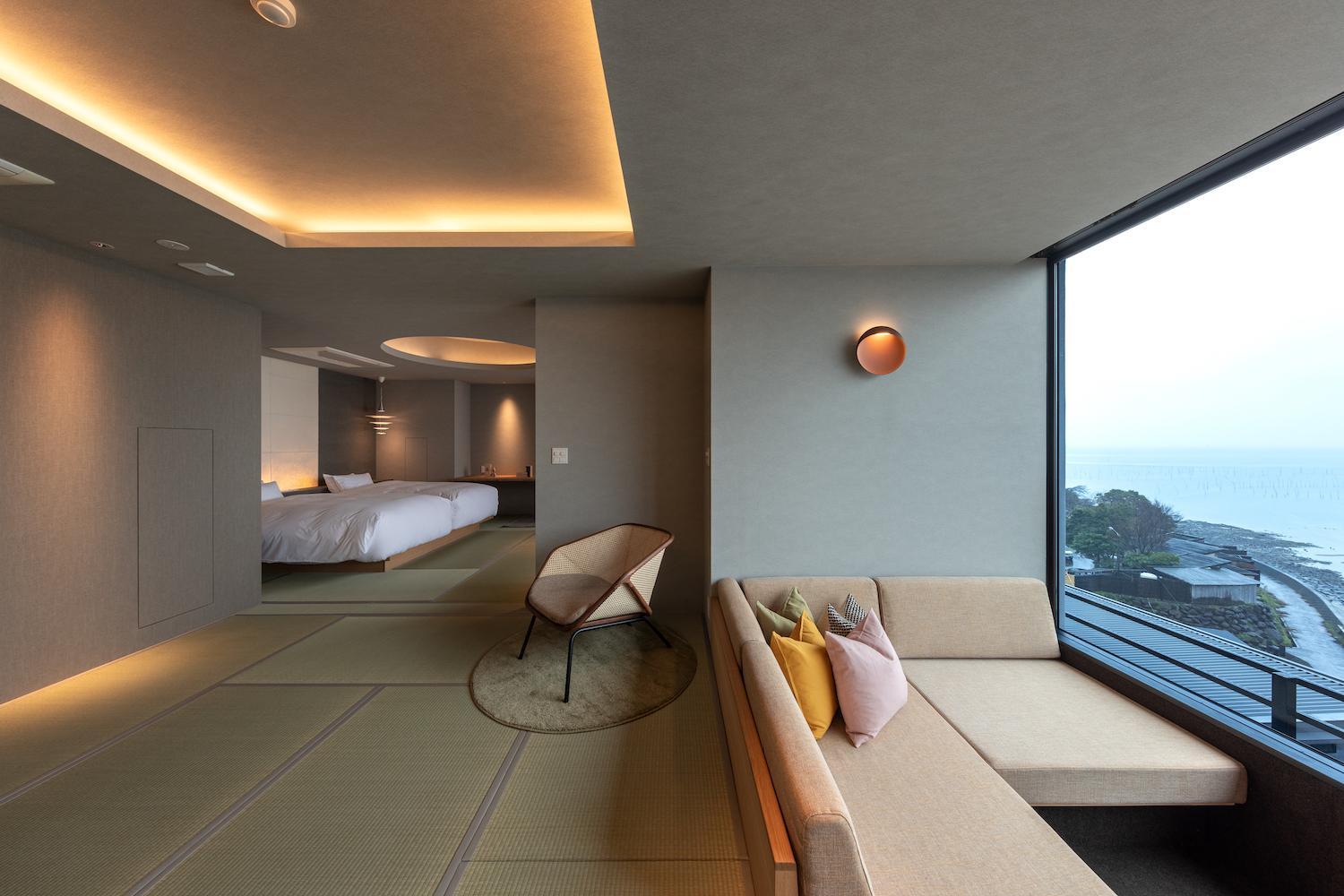Executive Suite - Photo 5