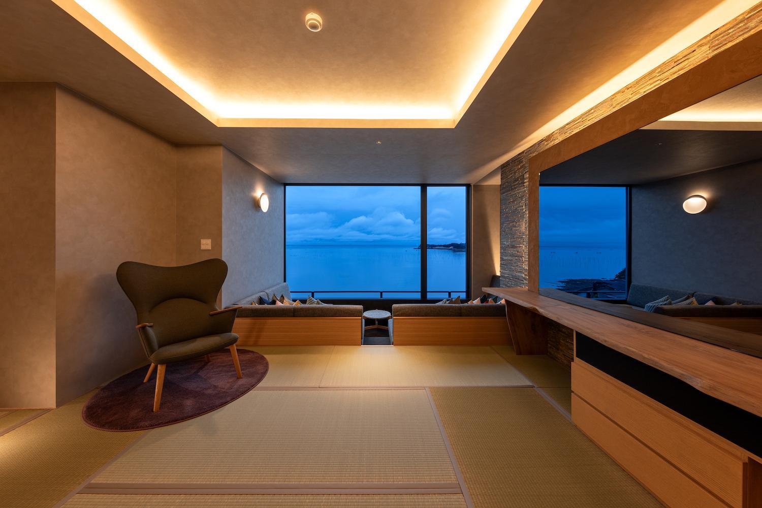 Executive Suite - Photo 19