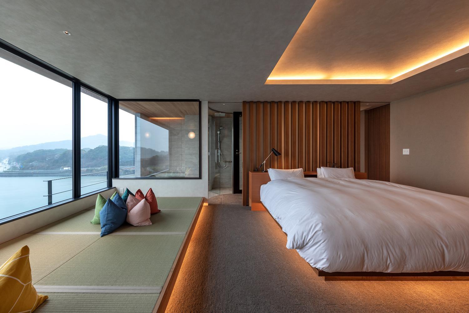 King Suite with Ocean View - Photo 8