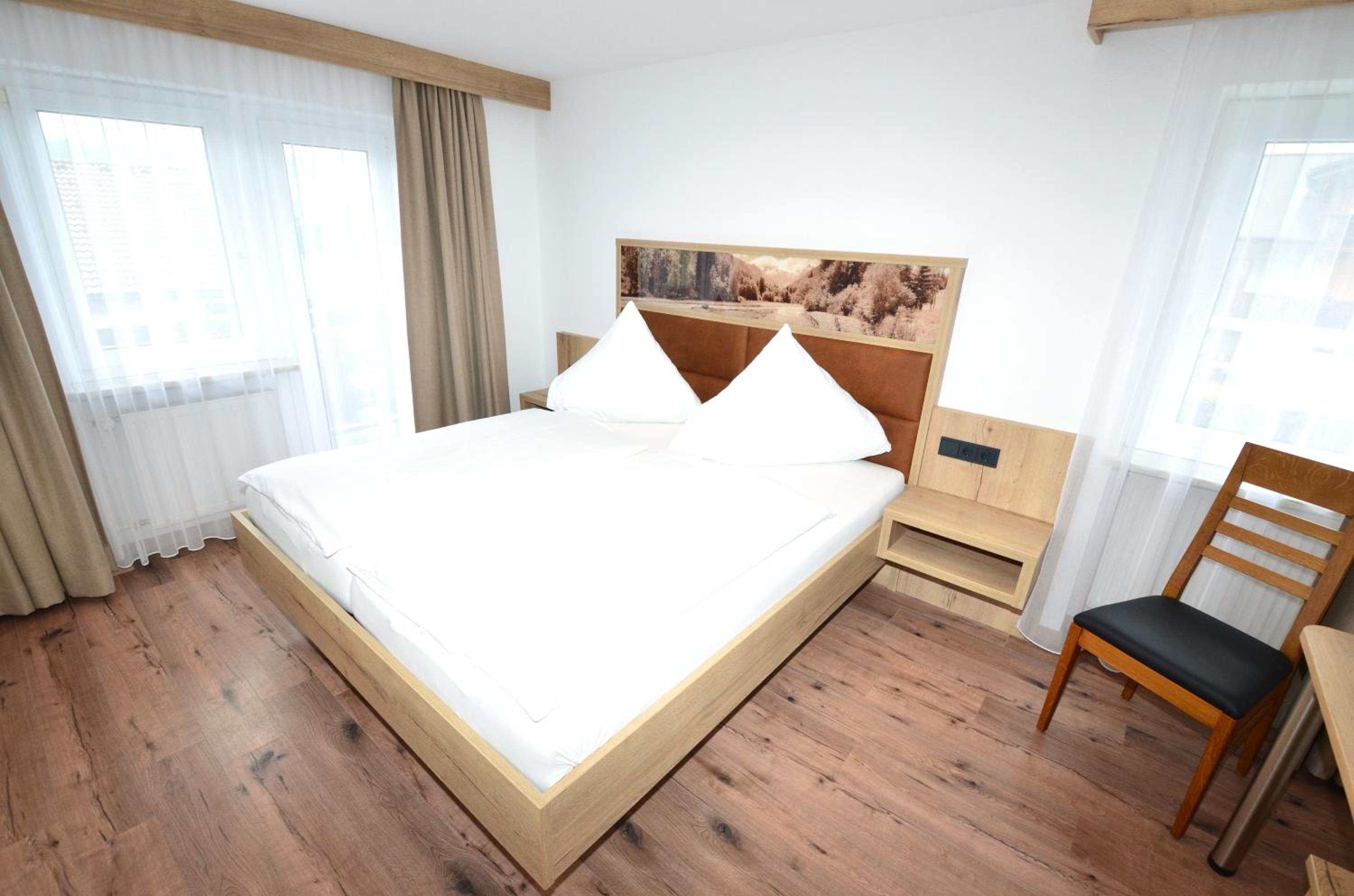 Junior Suite with Mountain View