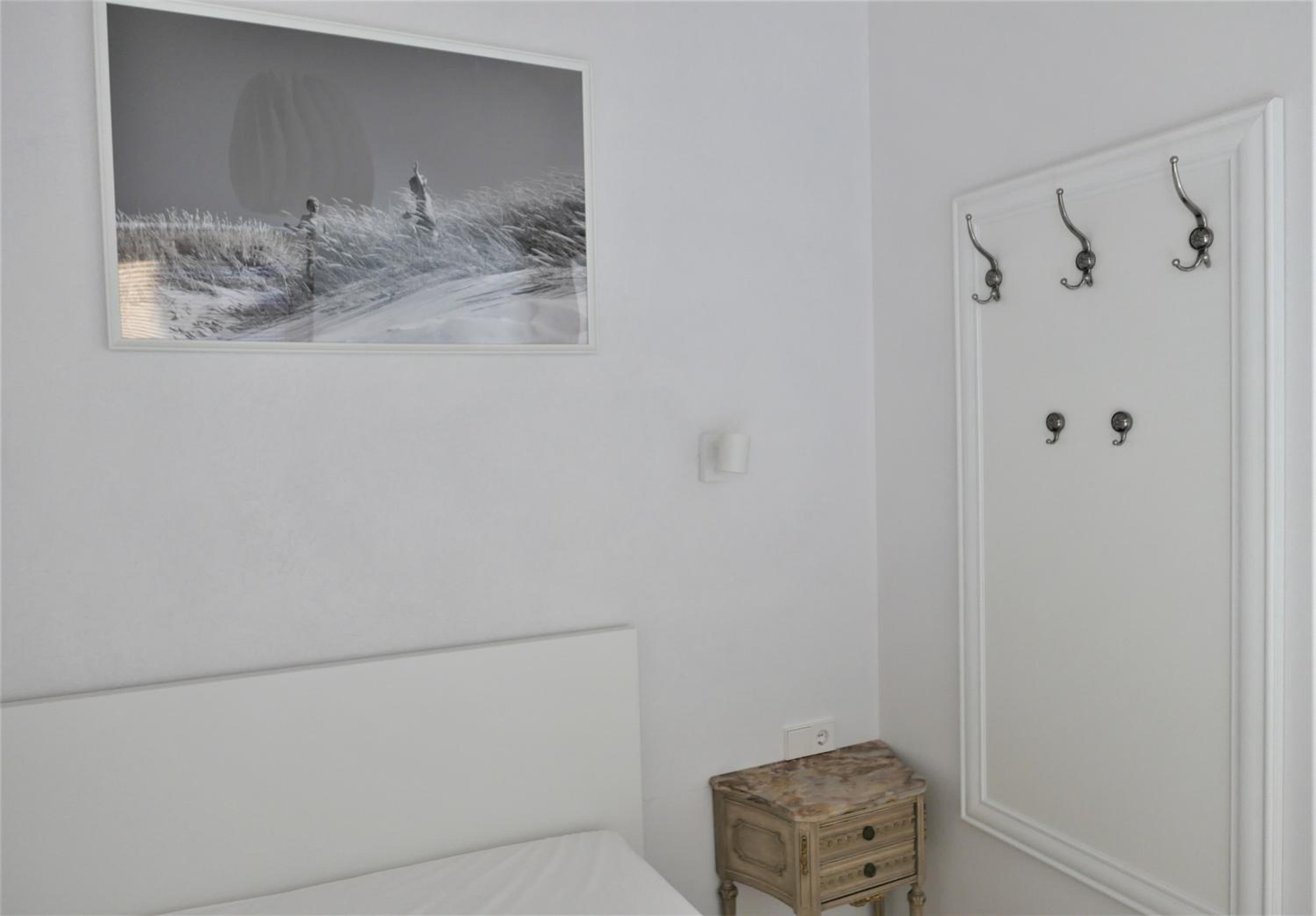 Quadruple Room with Balcony - Photo 3