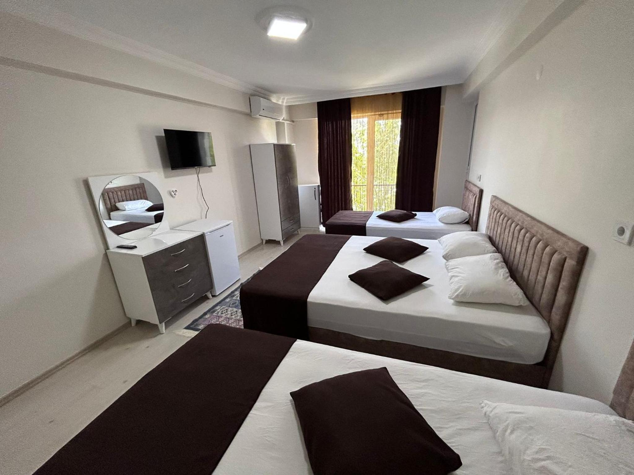 Quadruple Room - Photo 20
