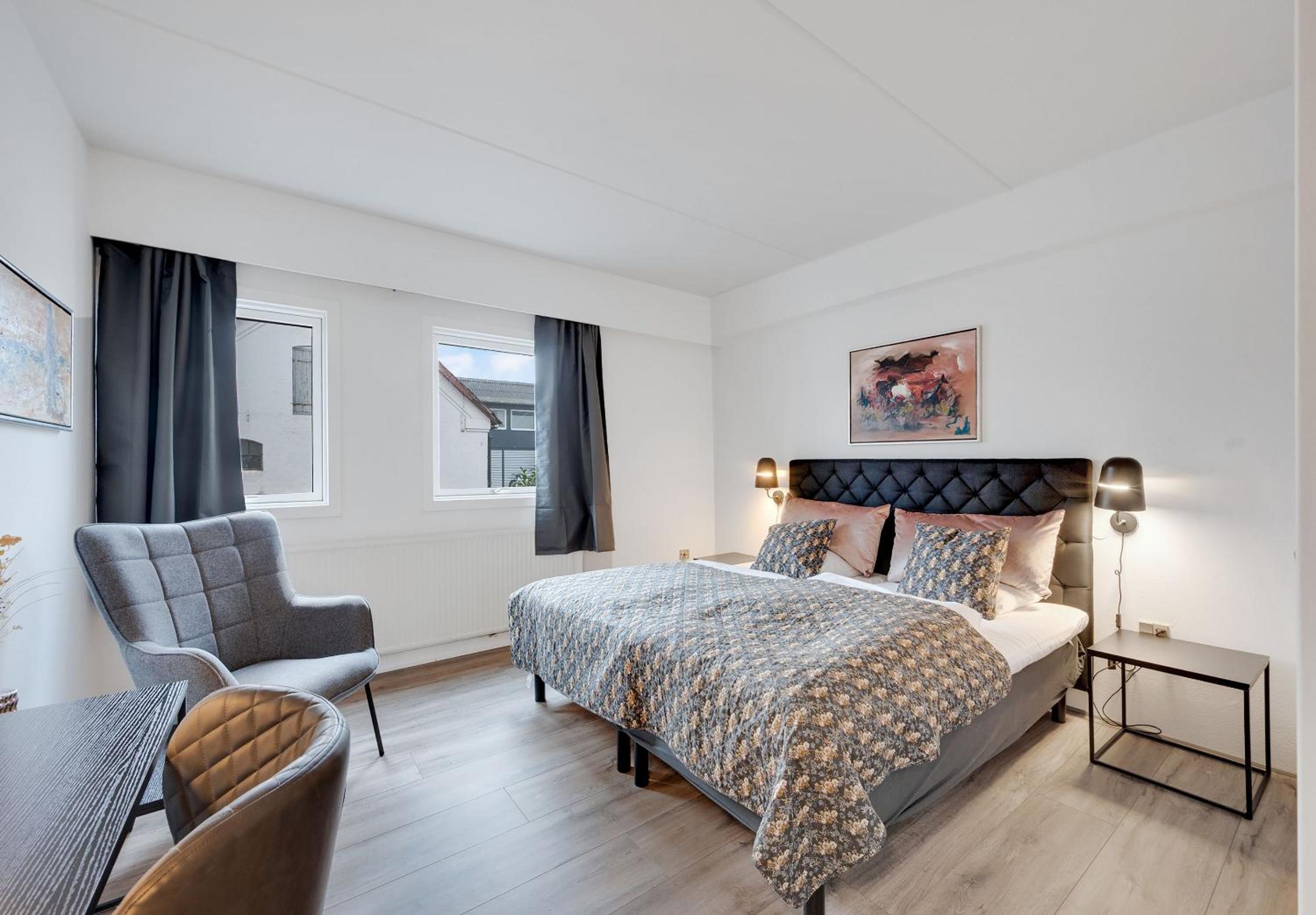 Standard Double or Twin Room - Photo 3