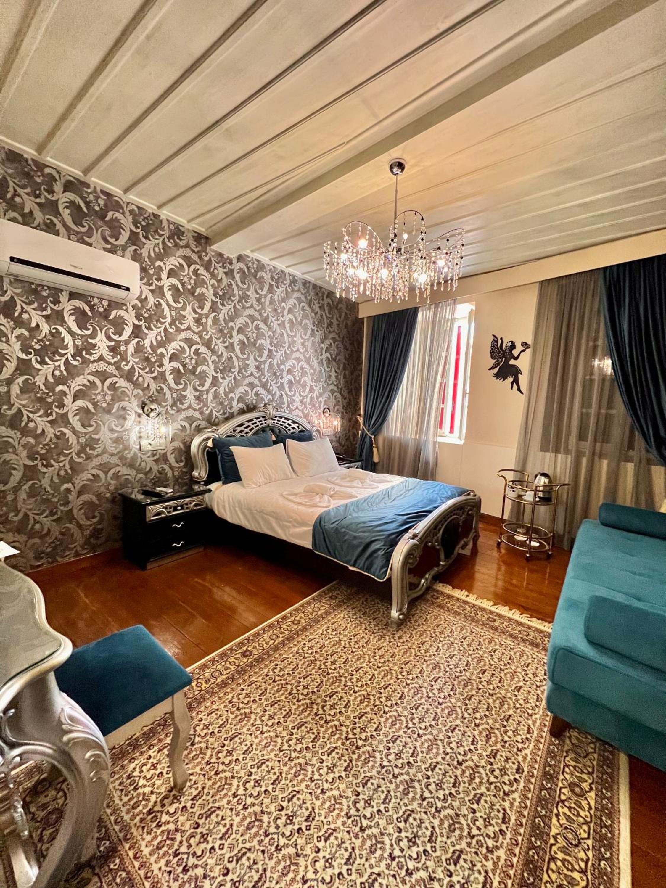 Double Room with Patio photo 2