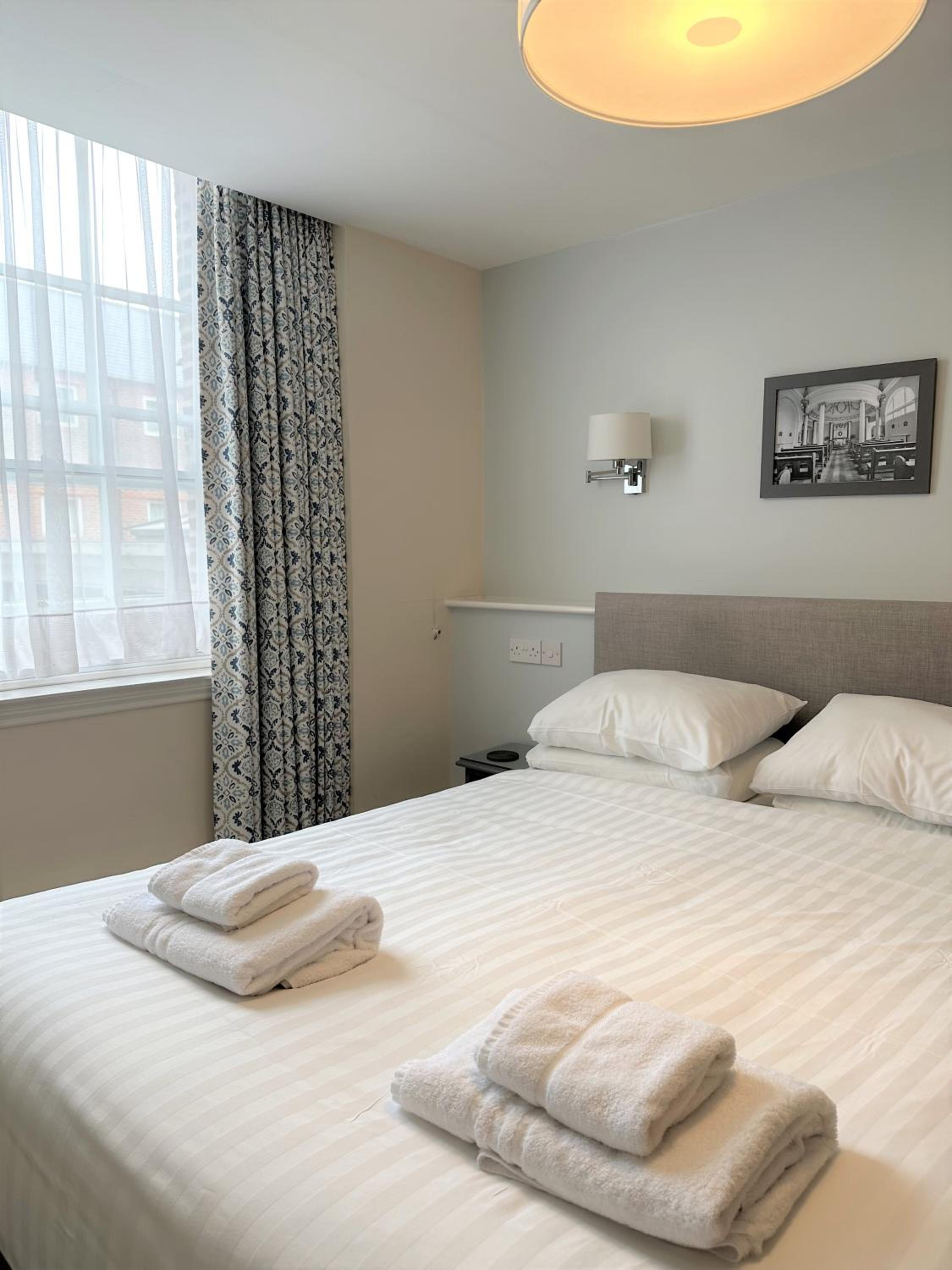 Double Room - Photo 2