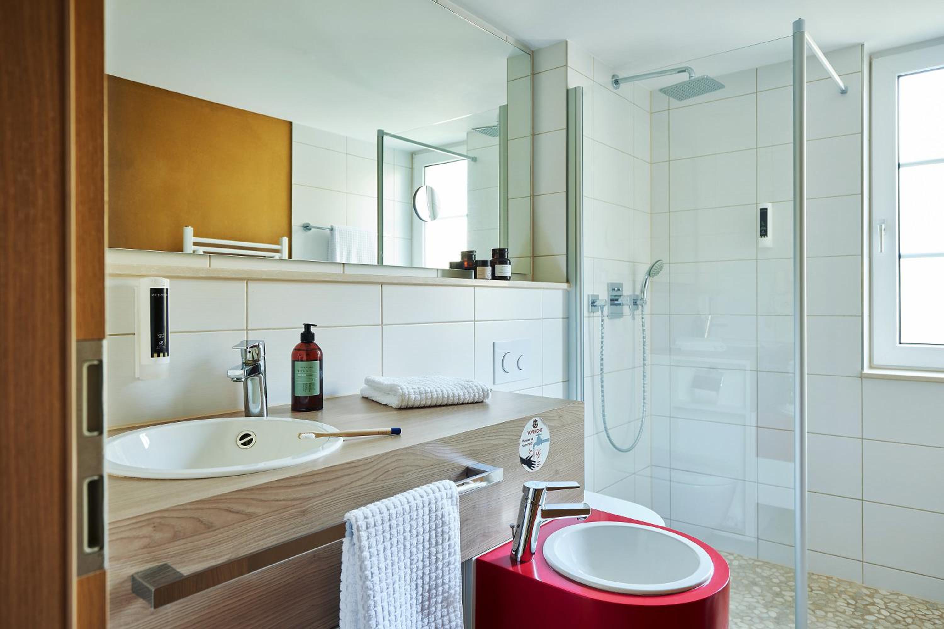 Large Two-Bedroom Family Suite - Photo 3