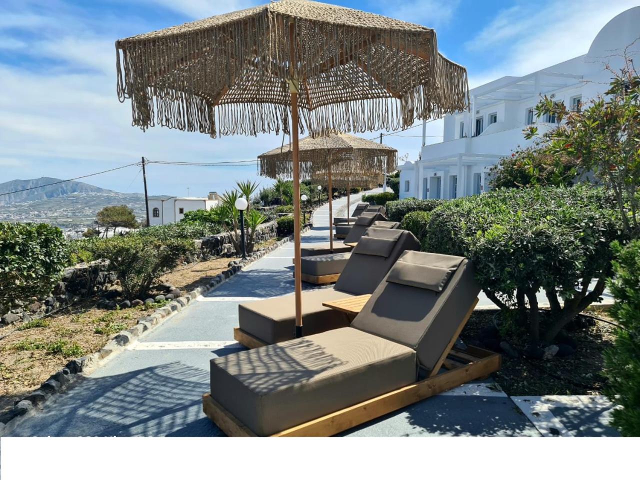 Premier Suite with Hot Tub and Sea View - Photo 9
