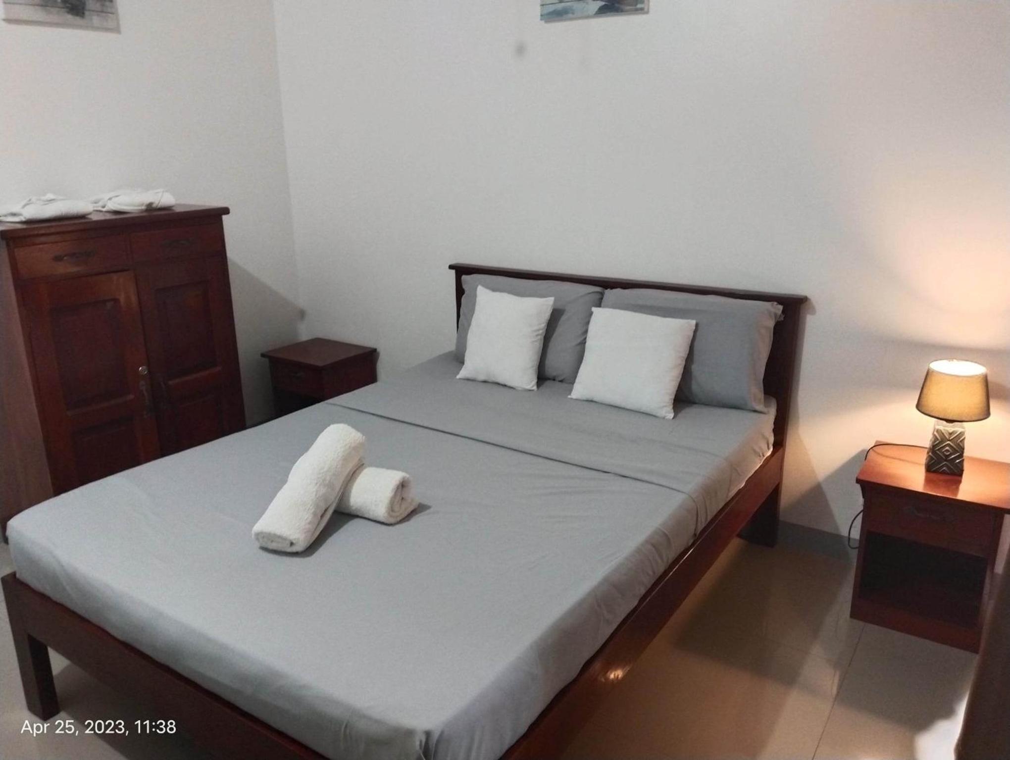 Deluxe Pool Room - Photo 1