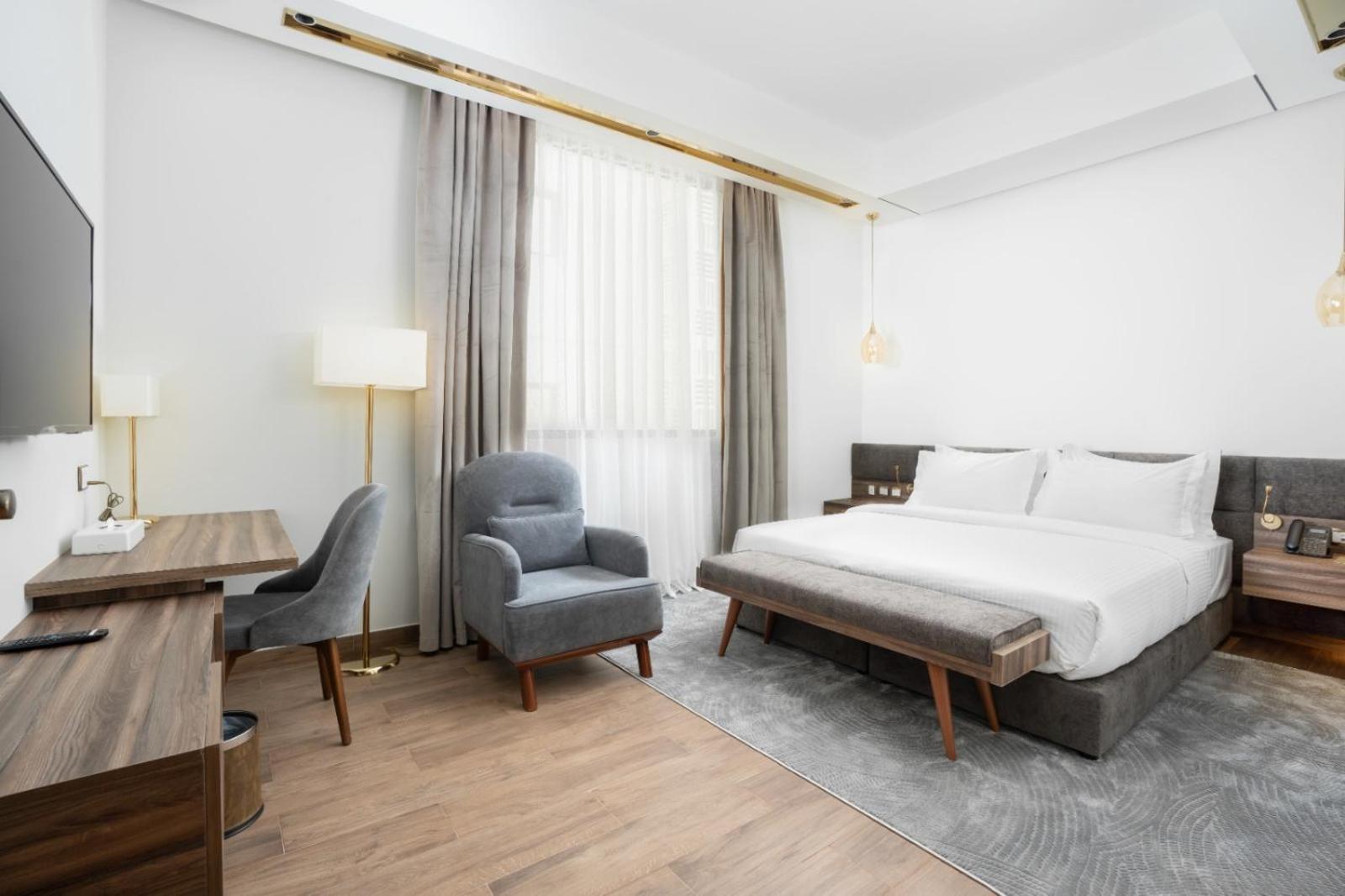 Junior Suite - Photo 1