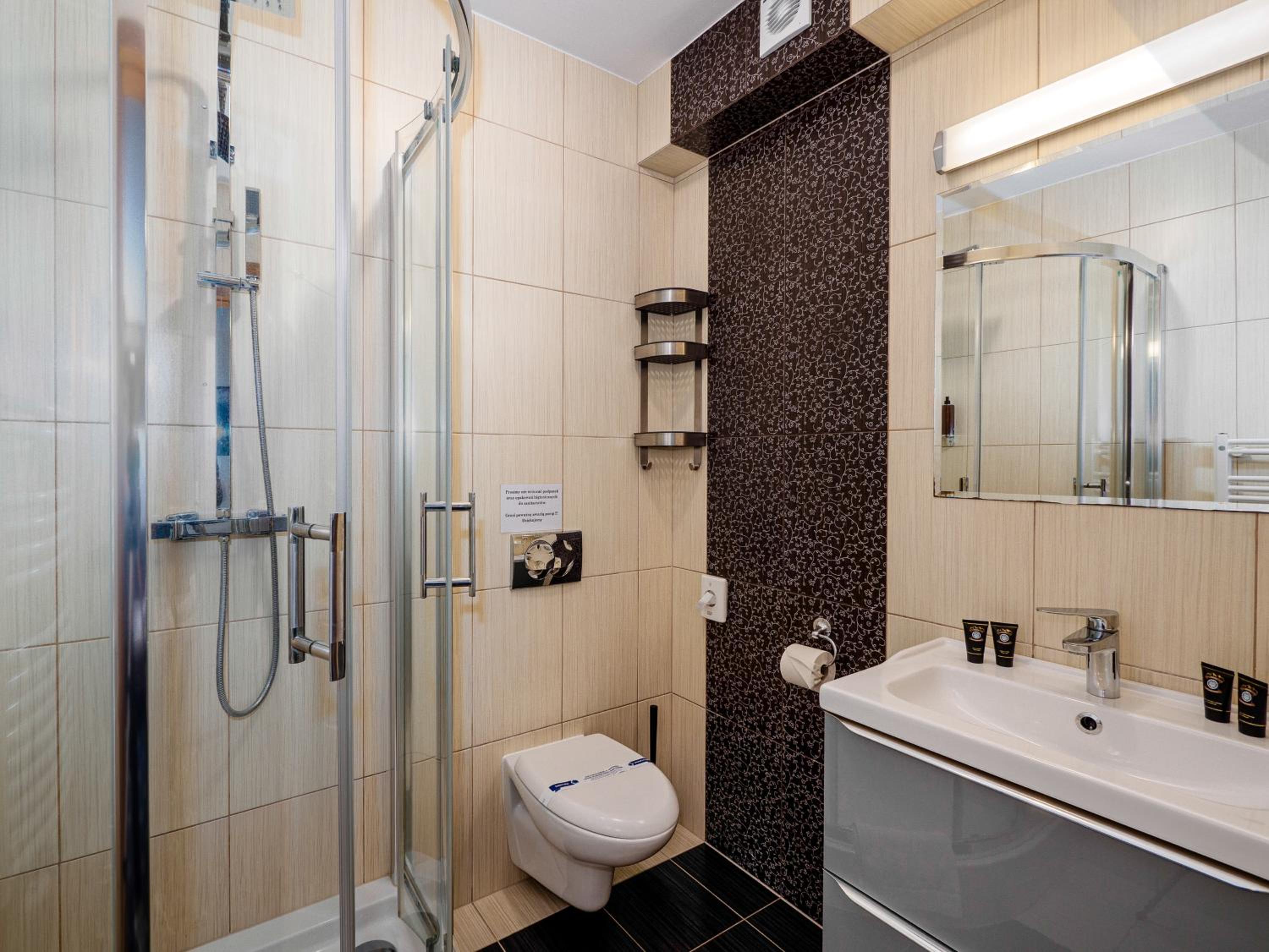Standard Double or Twin Room - Photo 4