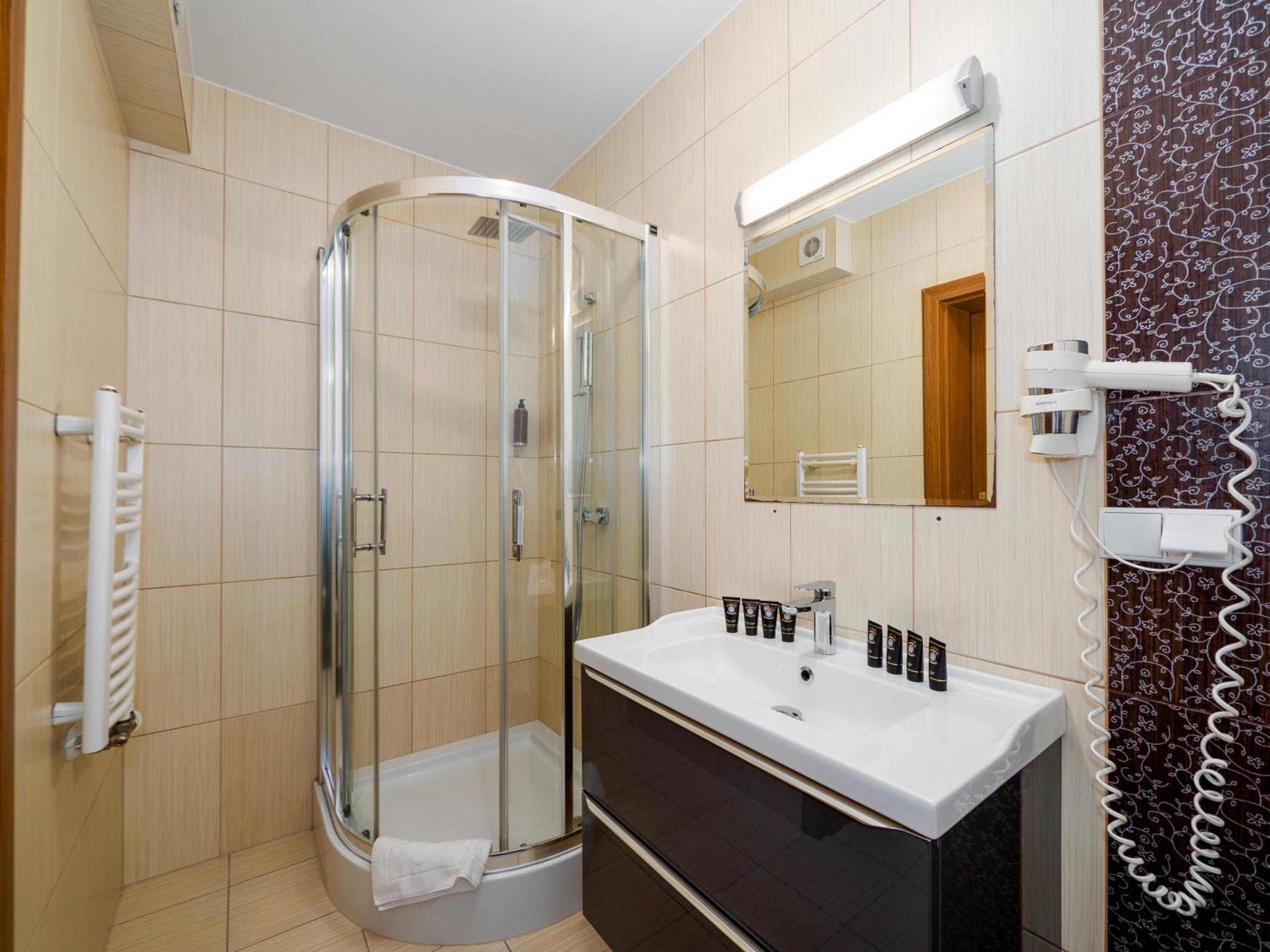 Standard Triple Room - Photo 3