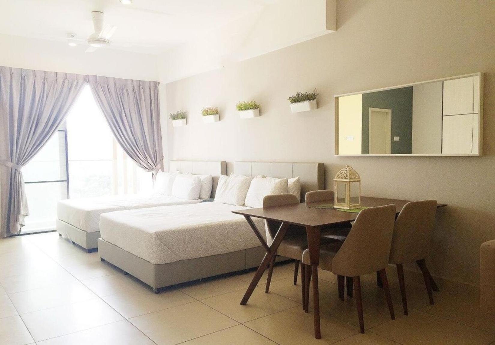 Studio Apartment - Photo 18