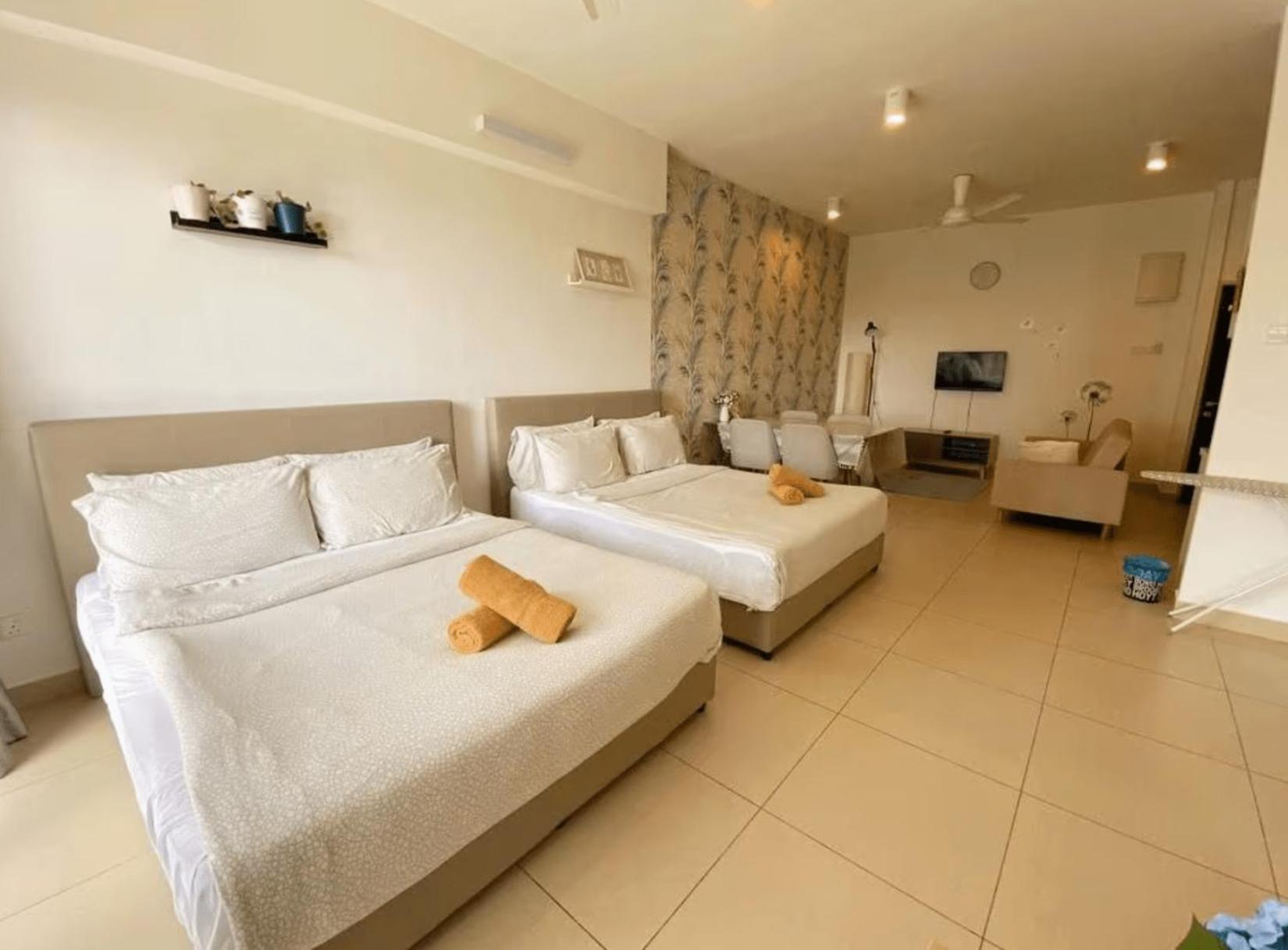 Studio Apartment - Photo 14