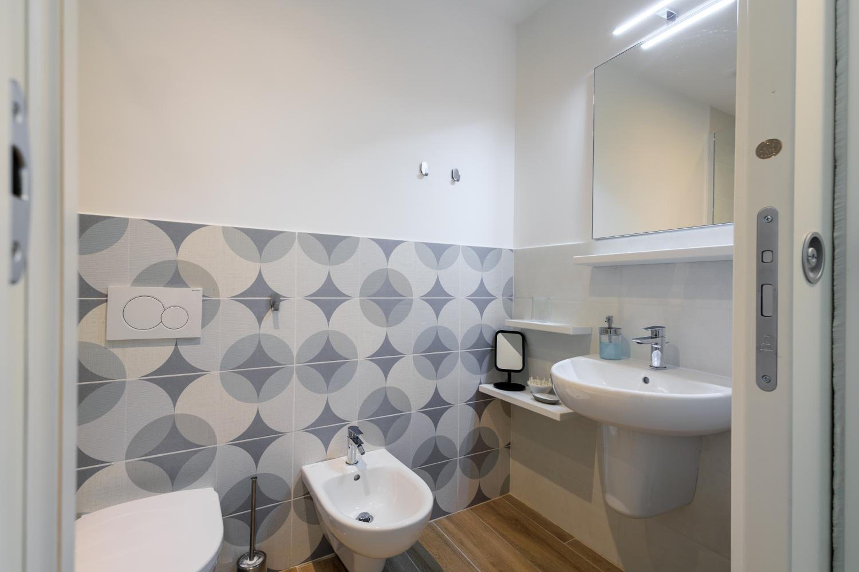 Single Room photo 2