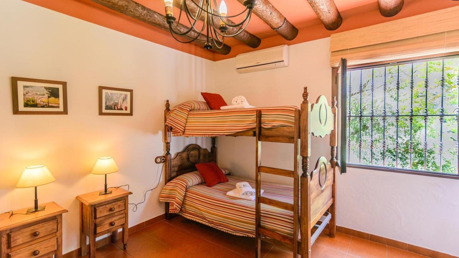 Casa de cuatro habitaciones