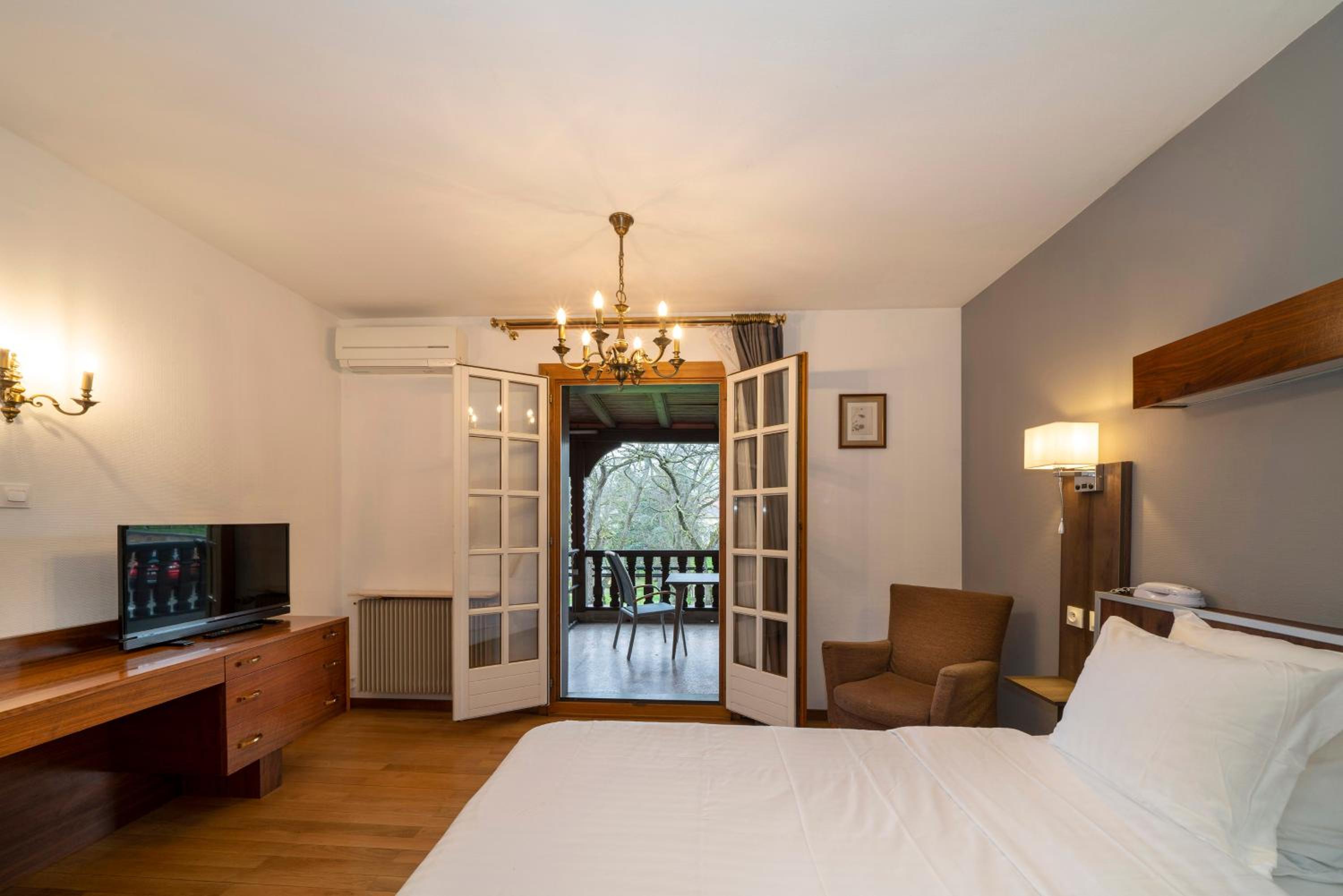 Superior Double Room with Balcony photo 3