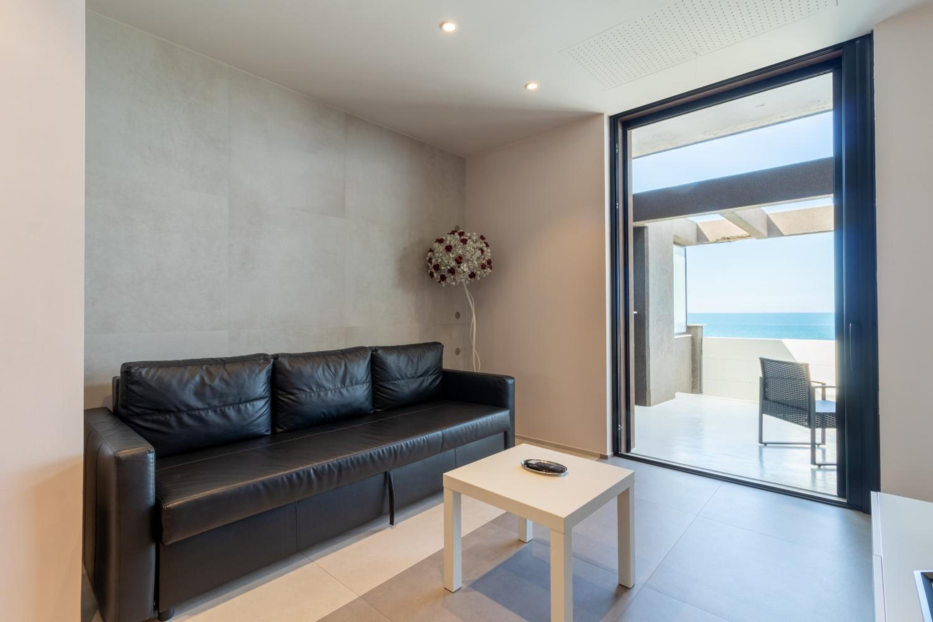 Superior One-Bedroom Apartment with Balcony