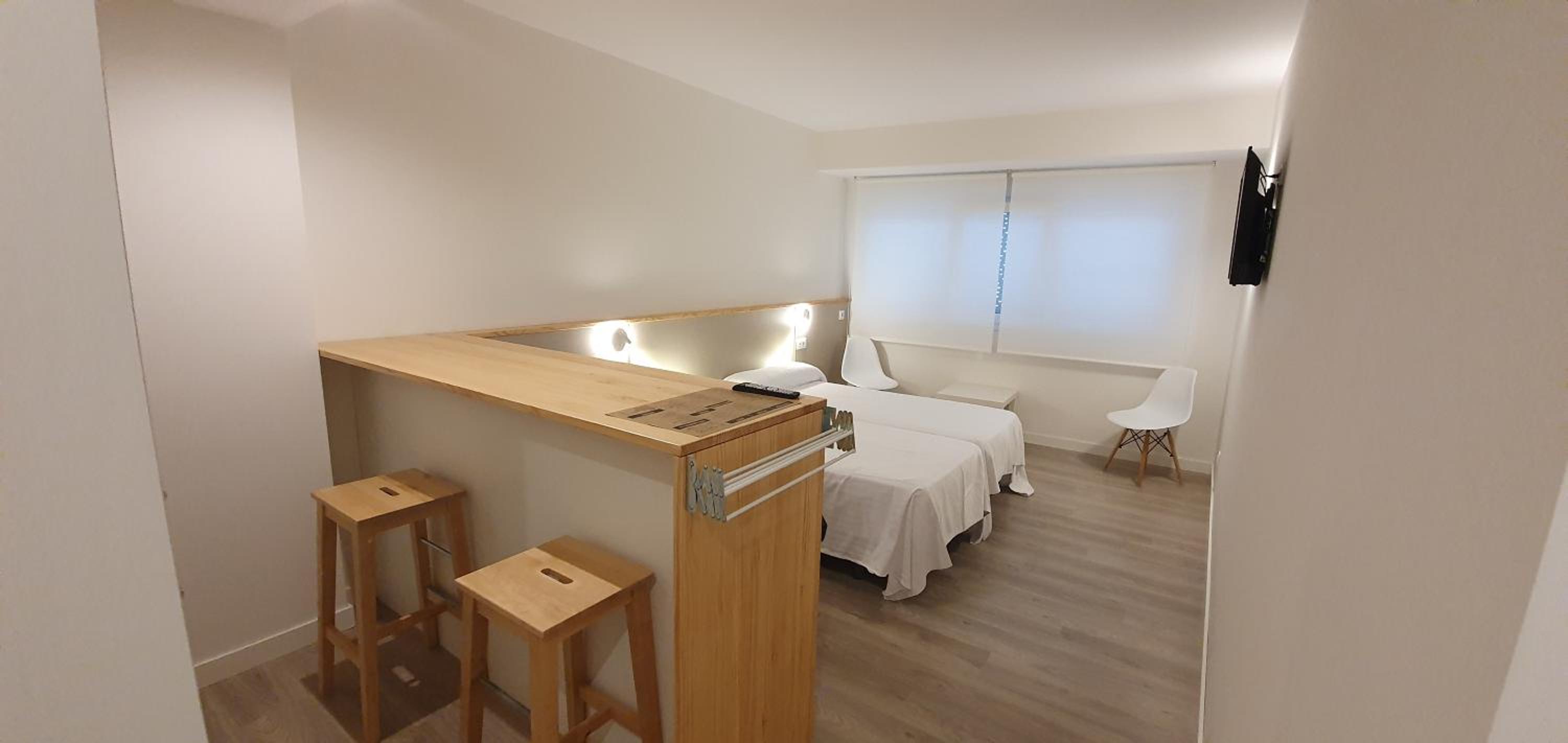 Standard Studio with street view - Photo 11