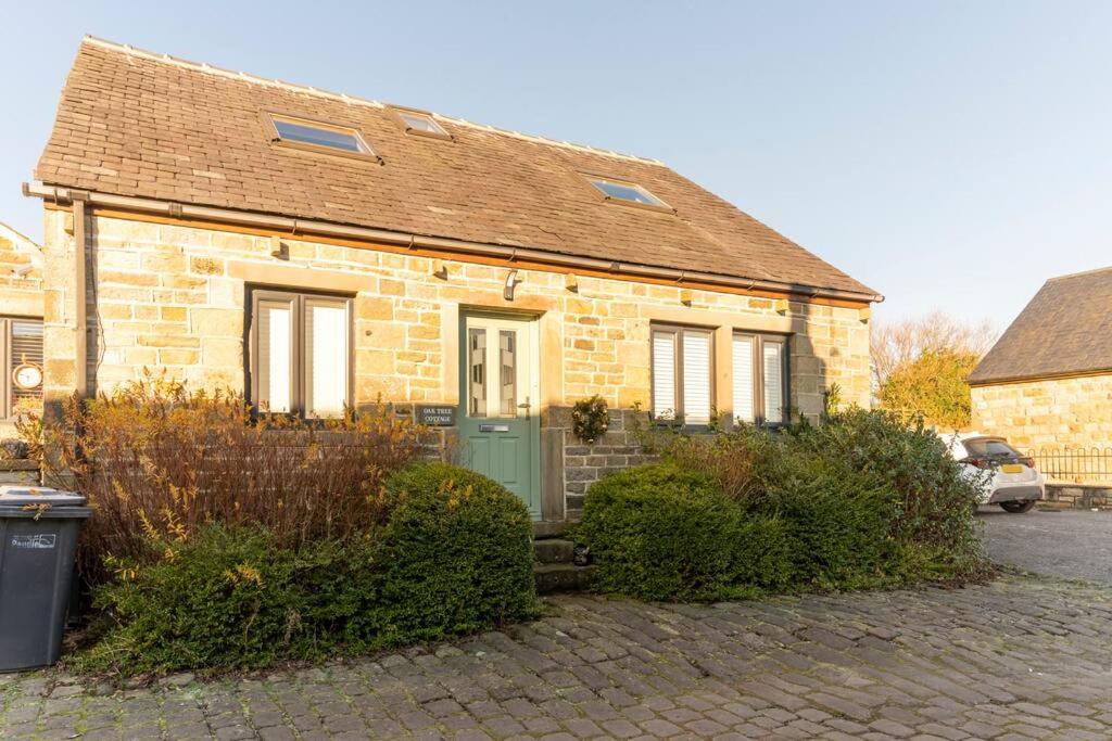 Three-Bedroom House photo 2