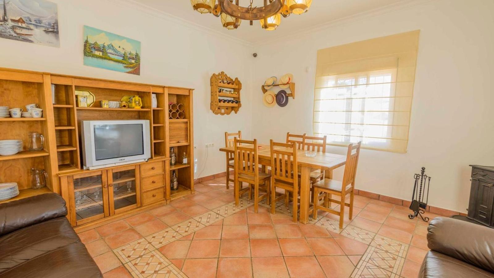 Three-Bedroom House photo 2