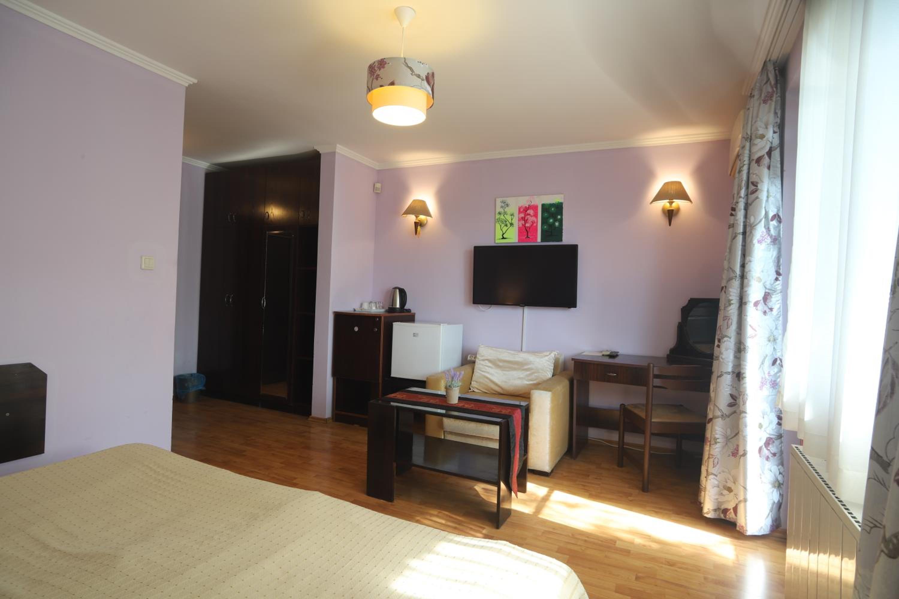 Double Room with Balcony photo 2
