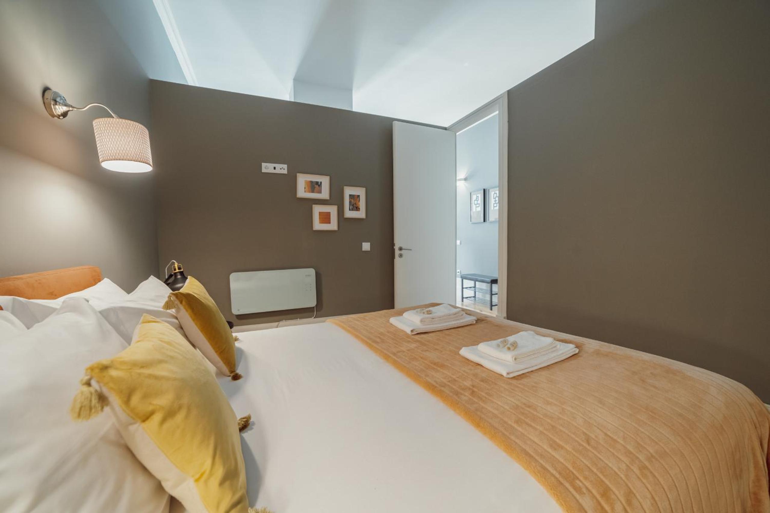 Deluxe Apartment - Photo 2